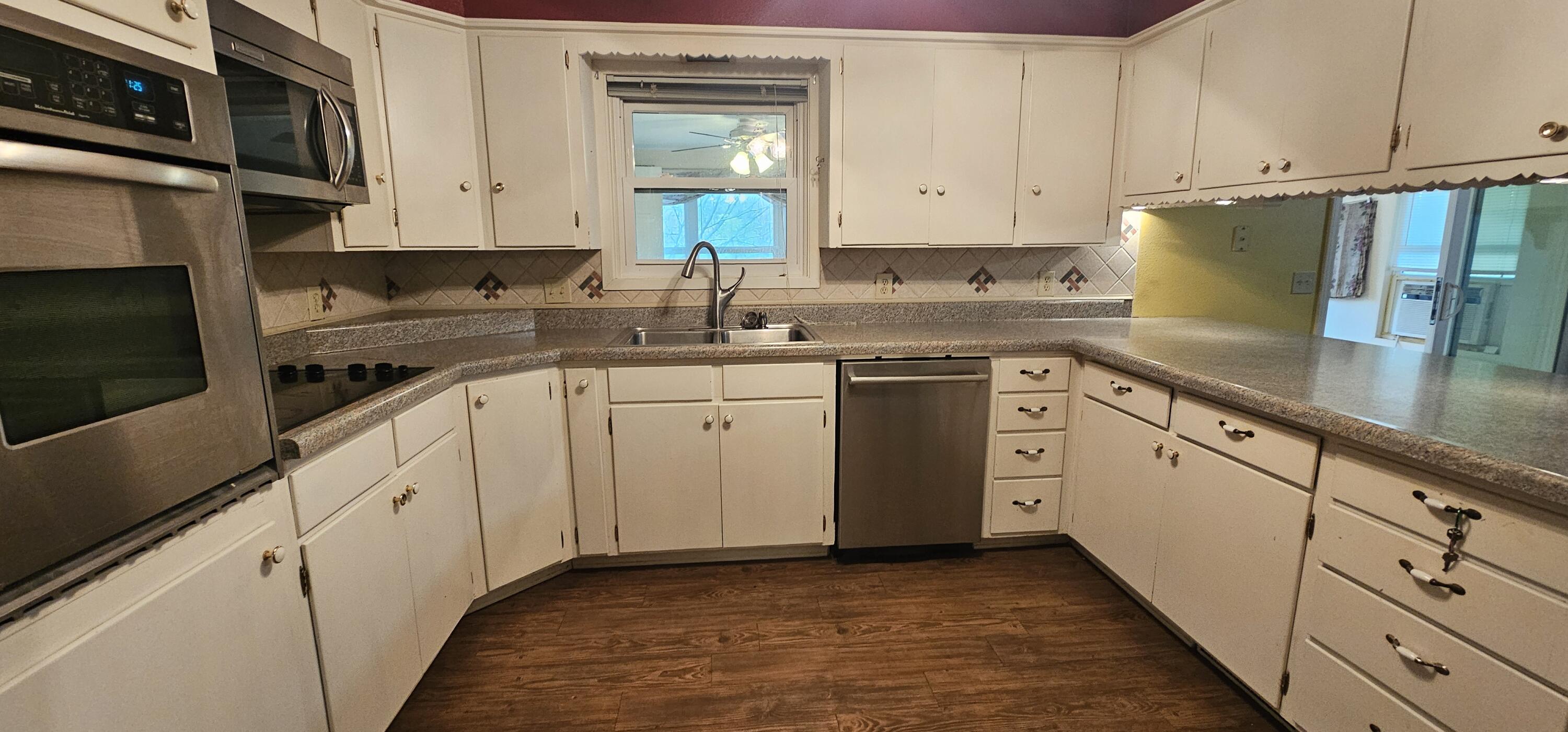 530 Brewer Street Property Photo 8