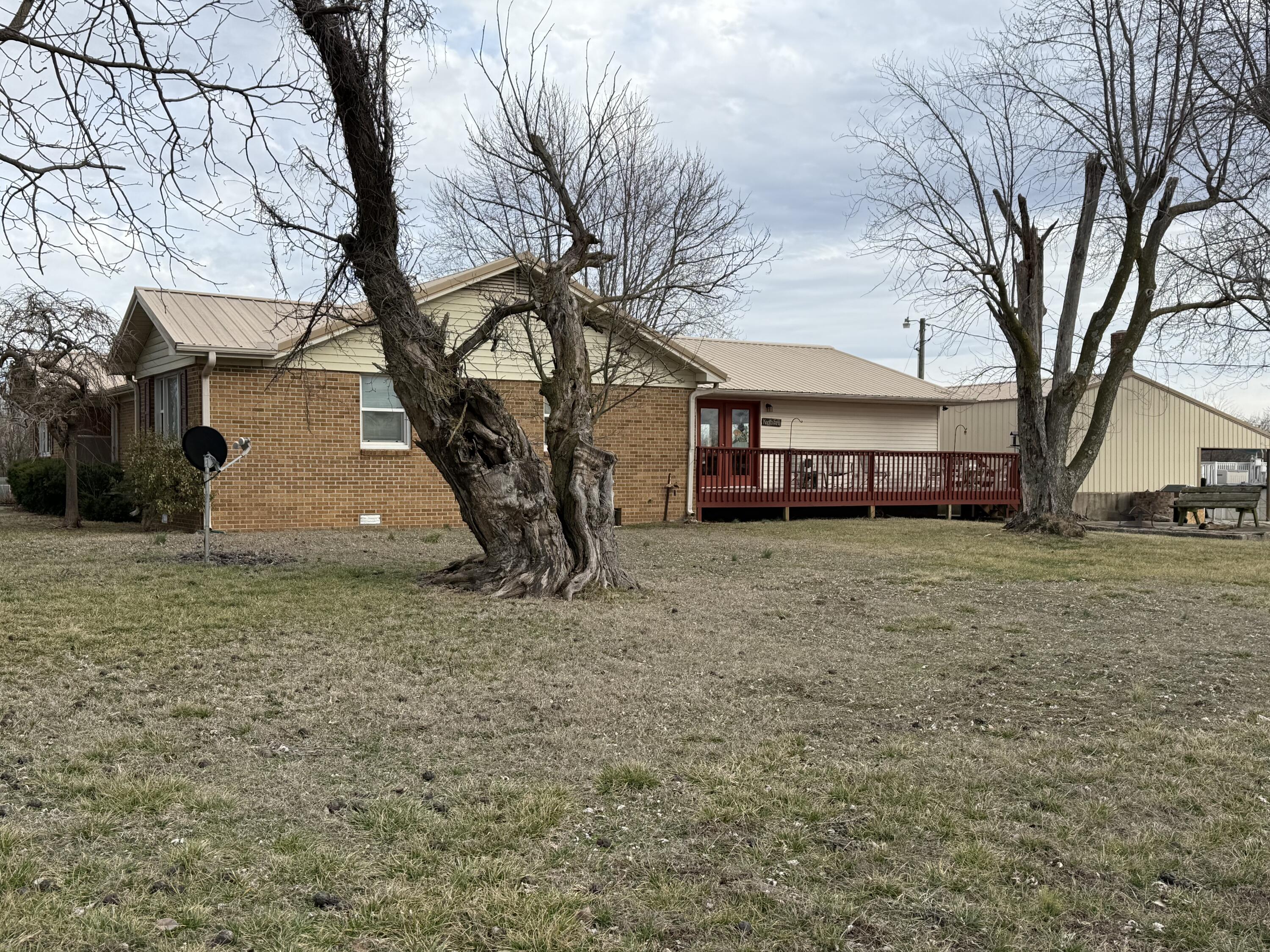 5391 West Highway 60 Property Photo 4