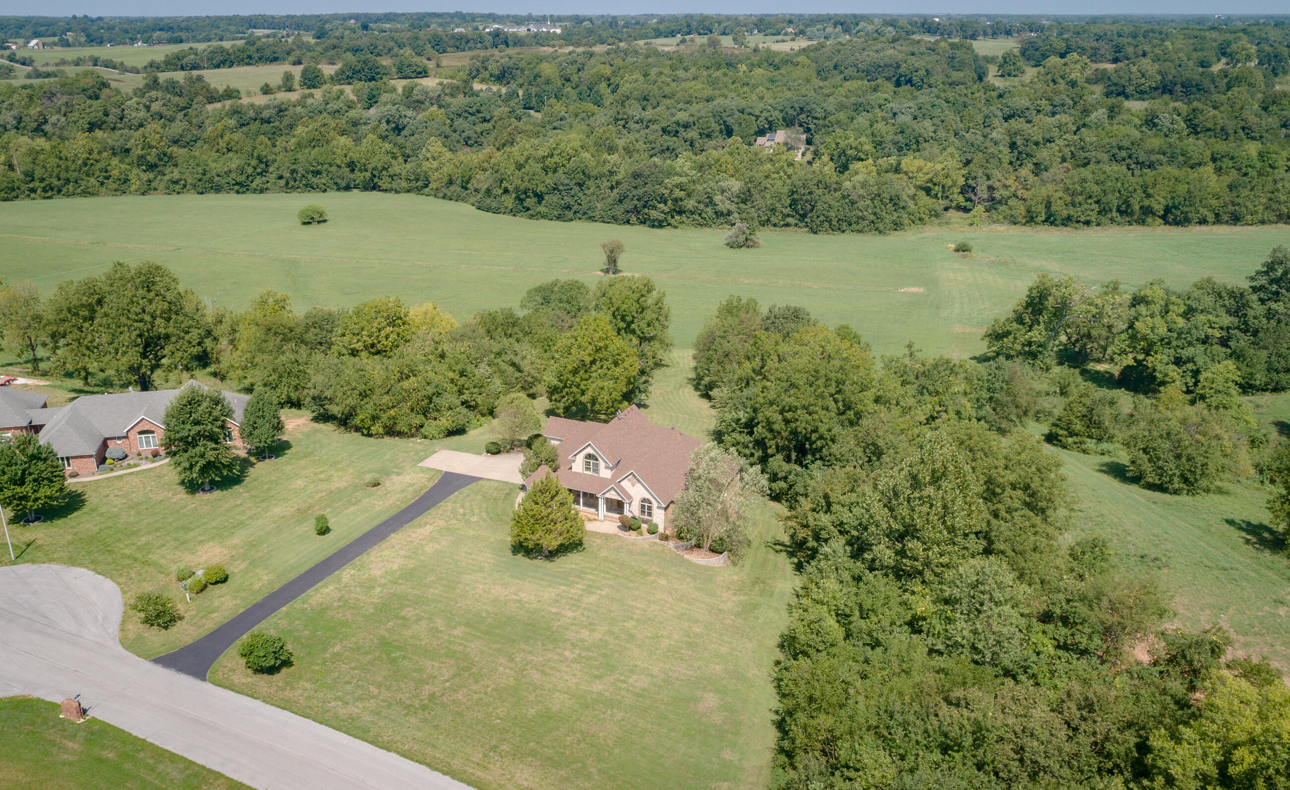 1321 East River Oak Drive Property Photo 8