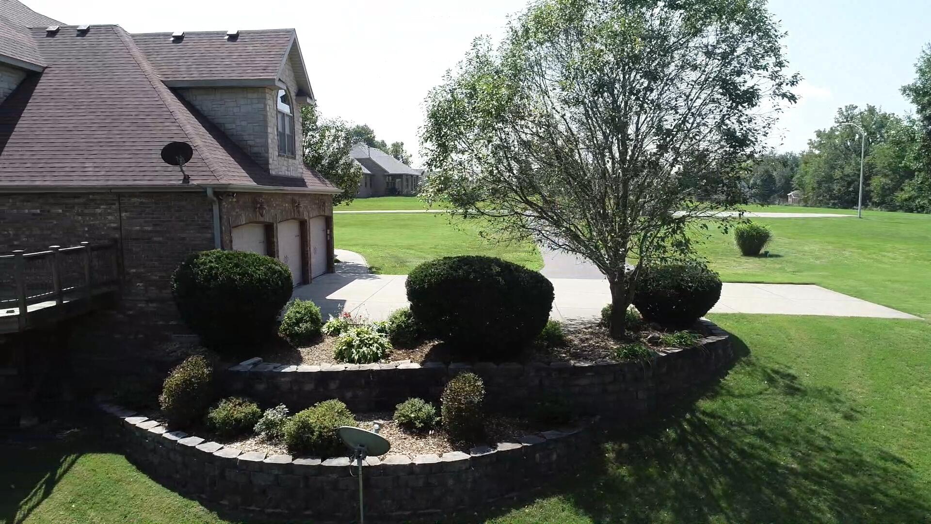 1321 East River Oak Drive Property Photo 10