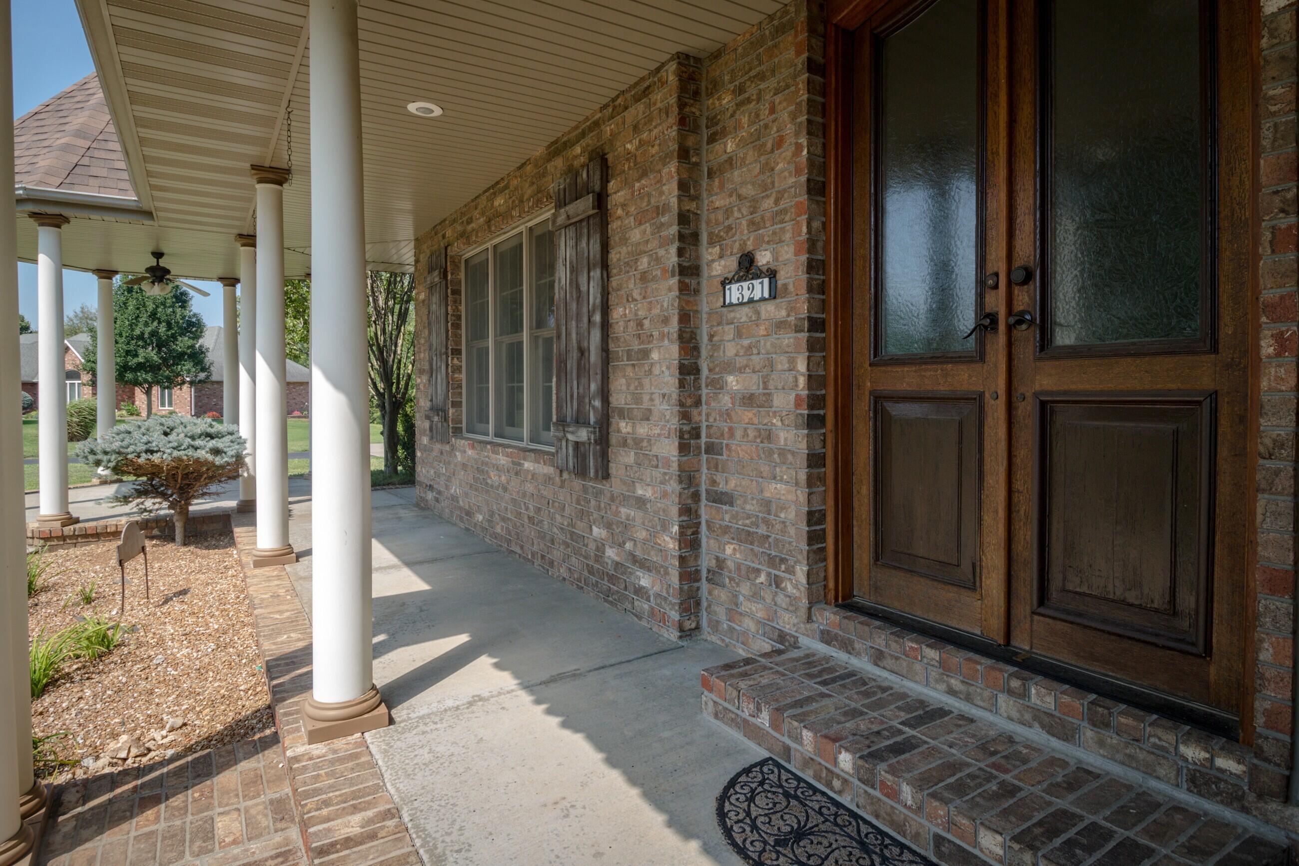 1321 East River Oak Drive Property Photo 14
