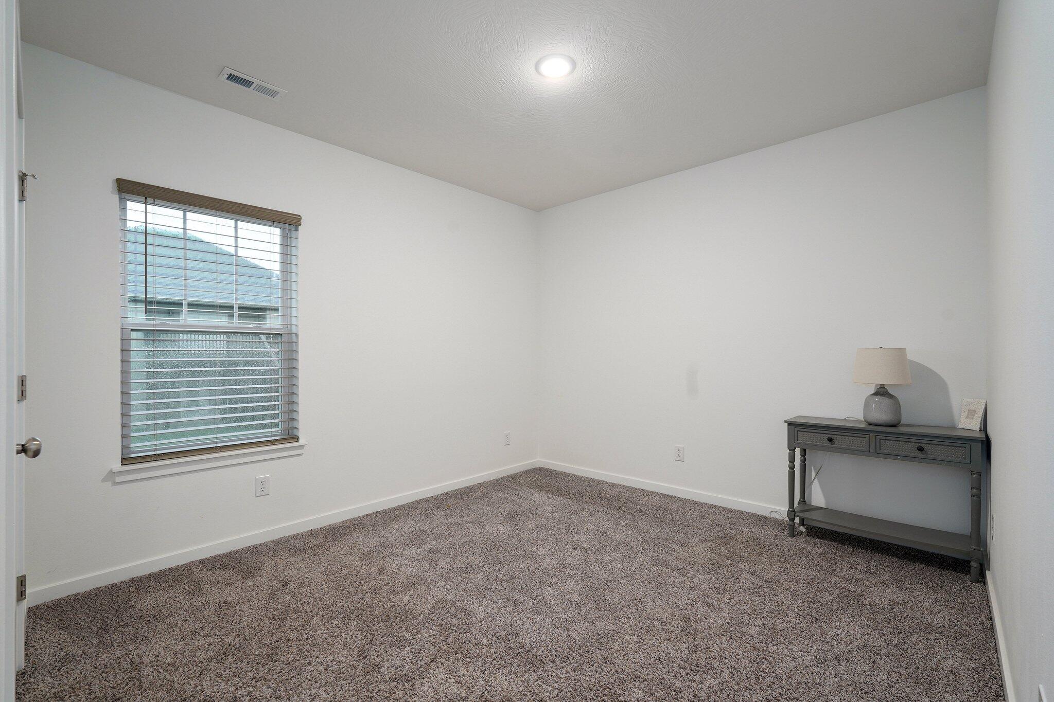 842 East Acacia Lane Property Photo 24