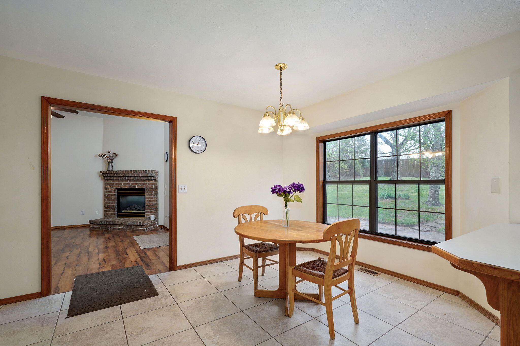 302 West Warren Avenue Property Photo 12