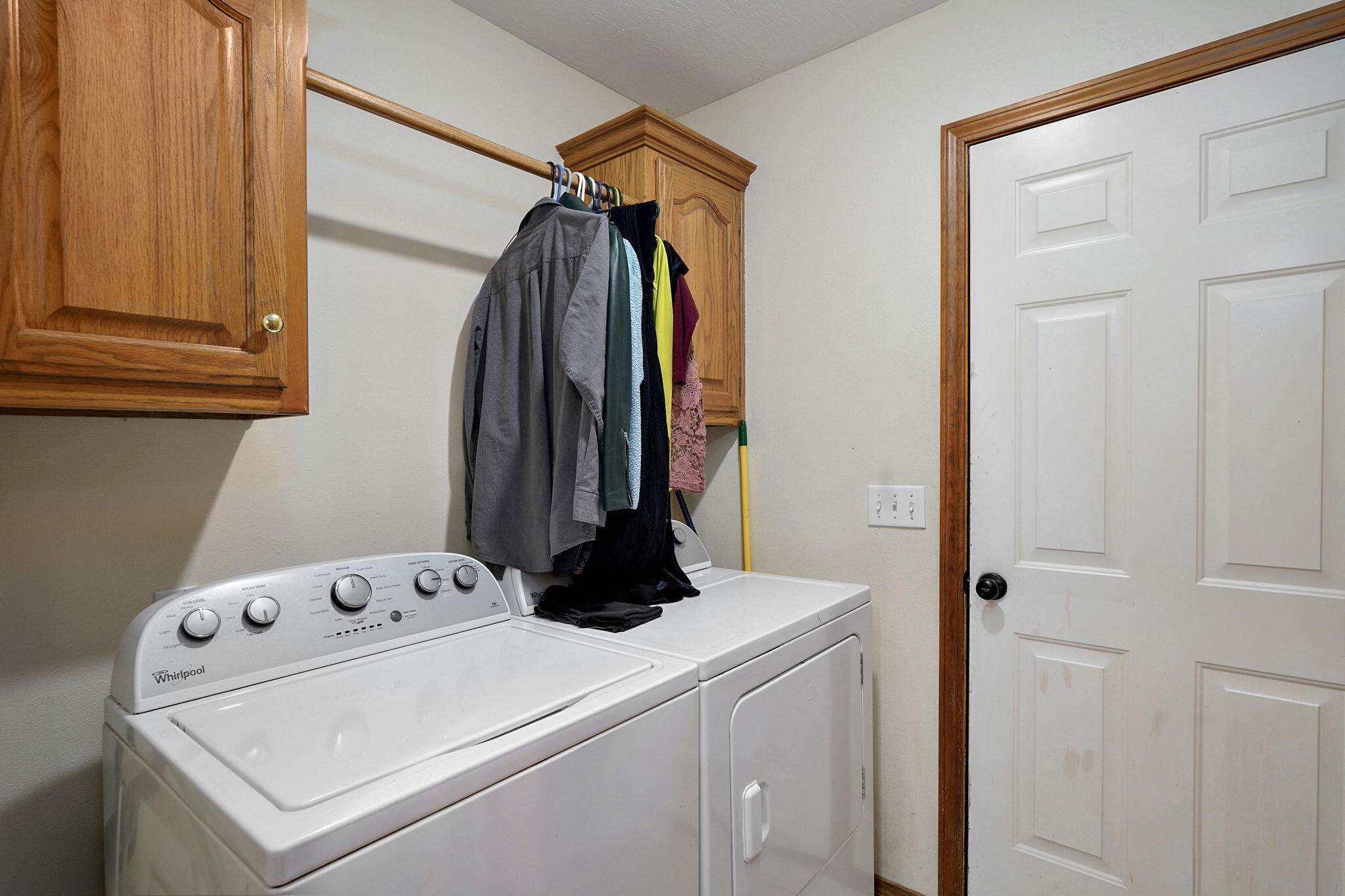 302 West Warren Avenue Property Photo 18