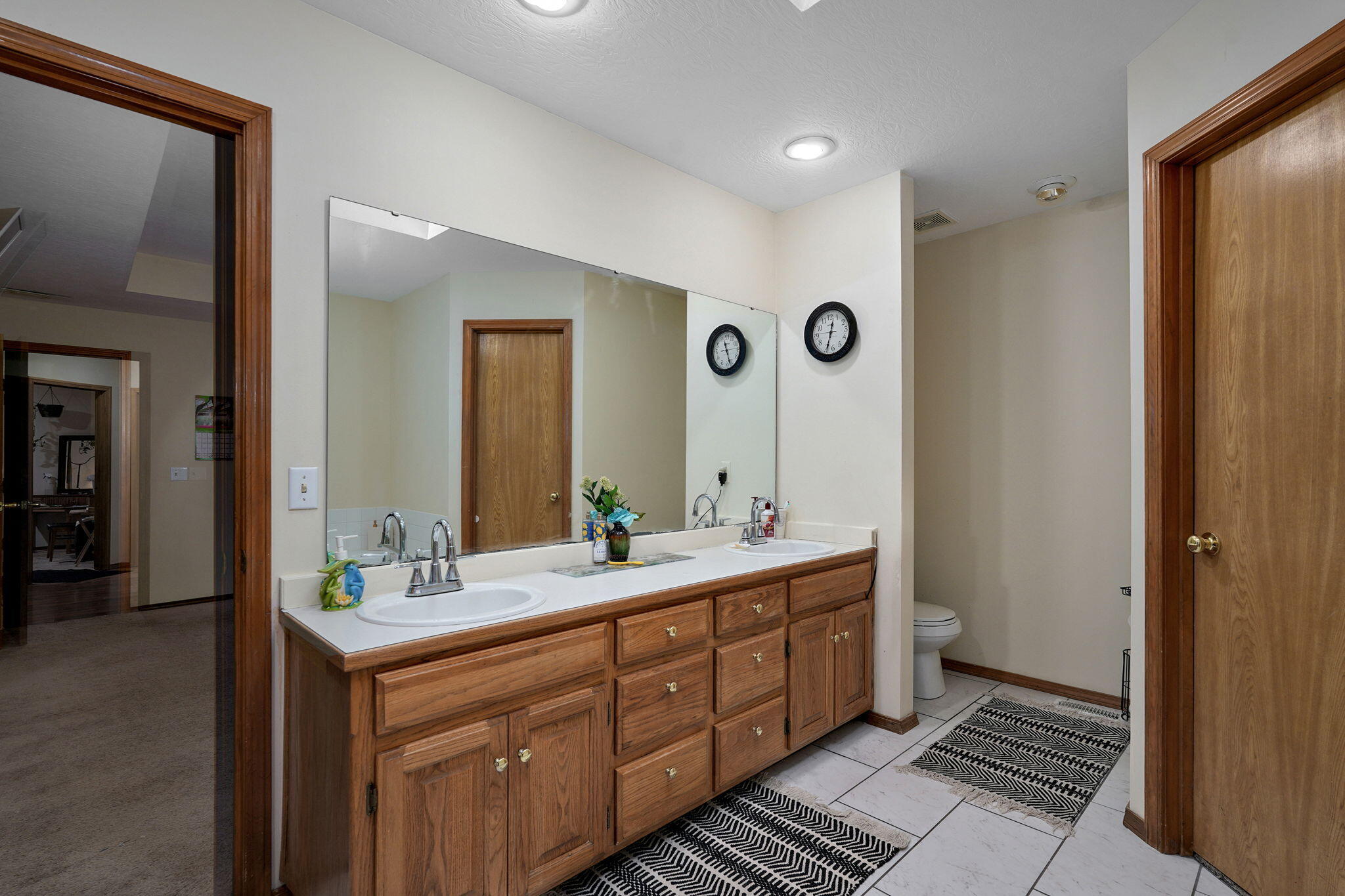 302 West Warren Avenue Property Photo 25