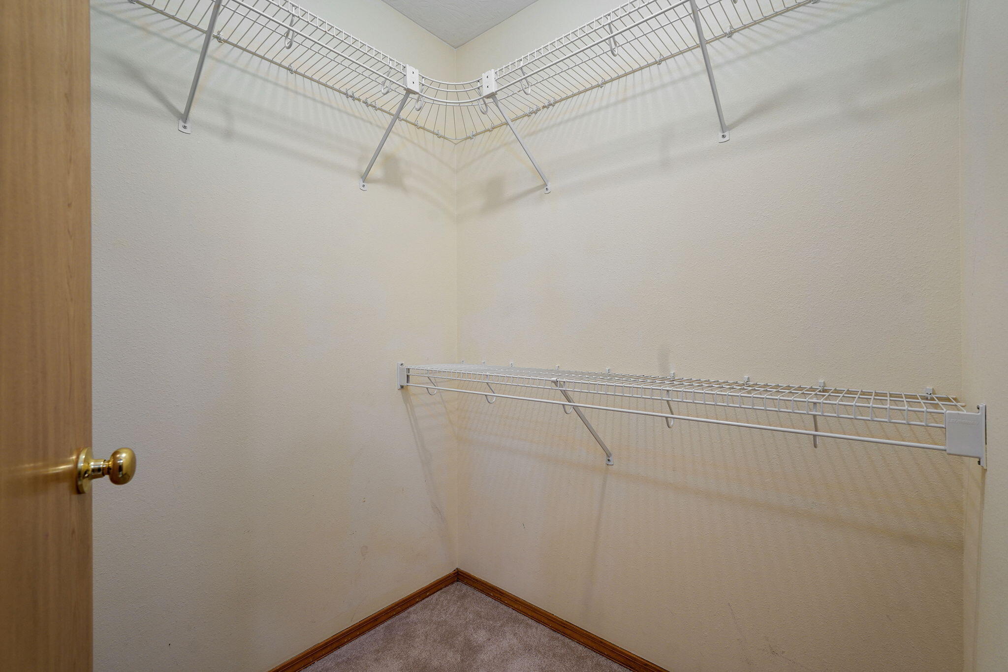 302 West Warren Avenue Property Photo 28