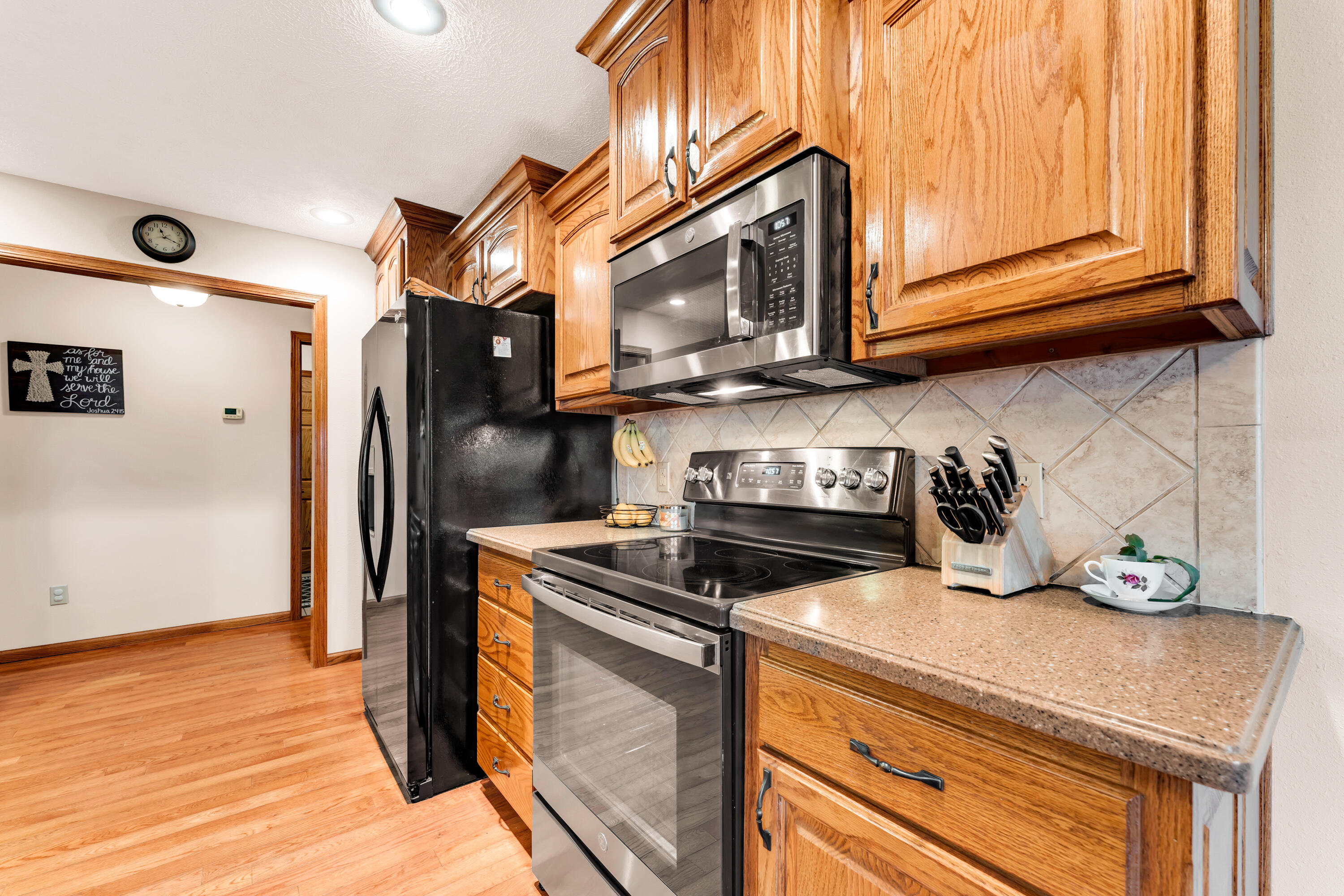 684 East Becky Street Property Photo 14
