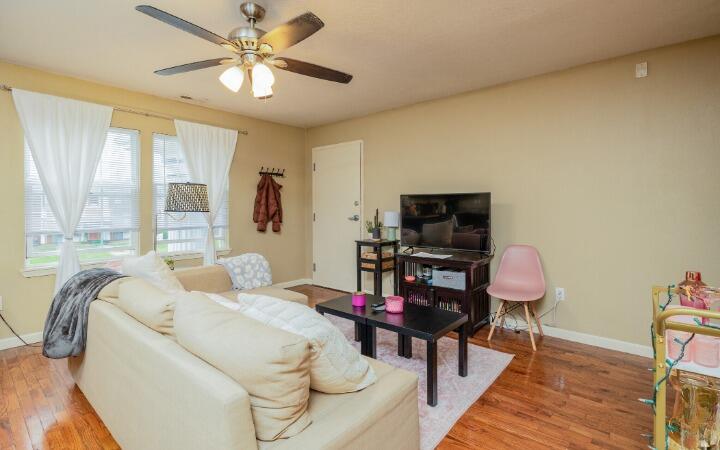 1315 East Elm Street Property Photo 20