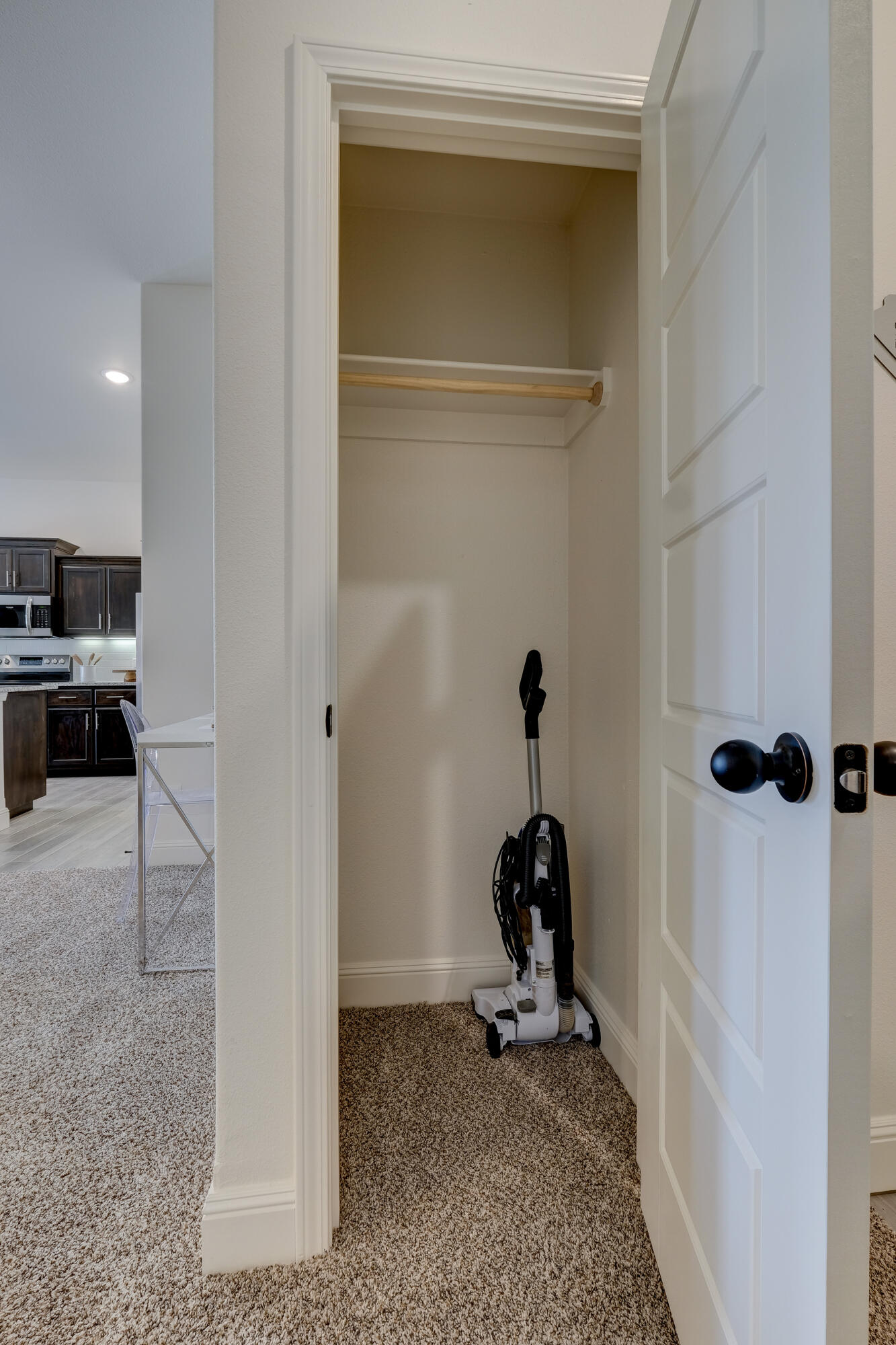 1206 West Pebblebrooke Drive Property Photo 4