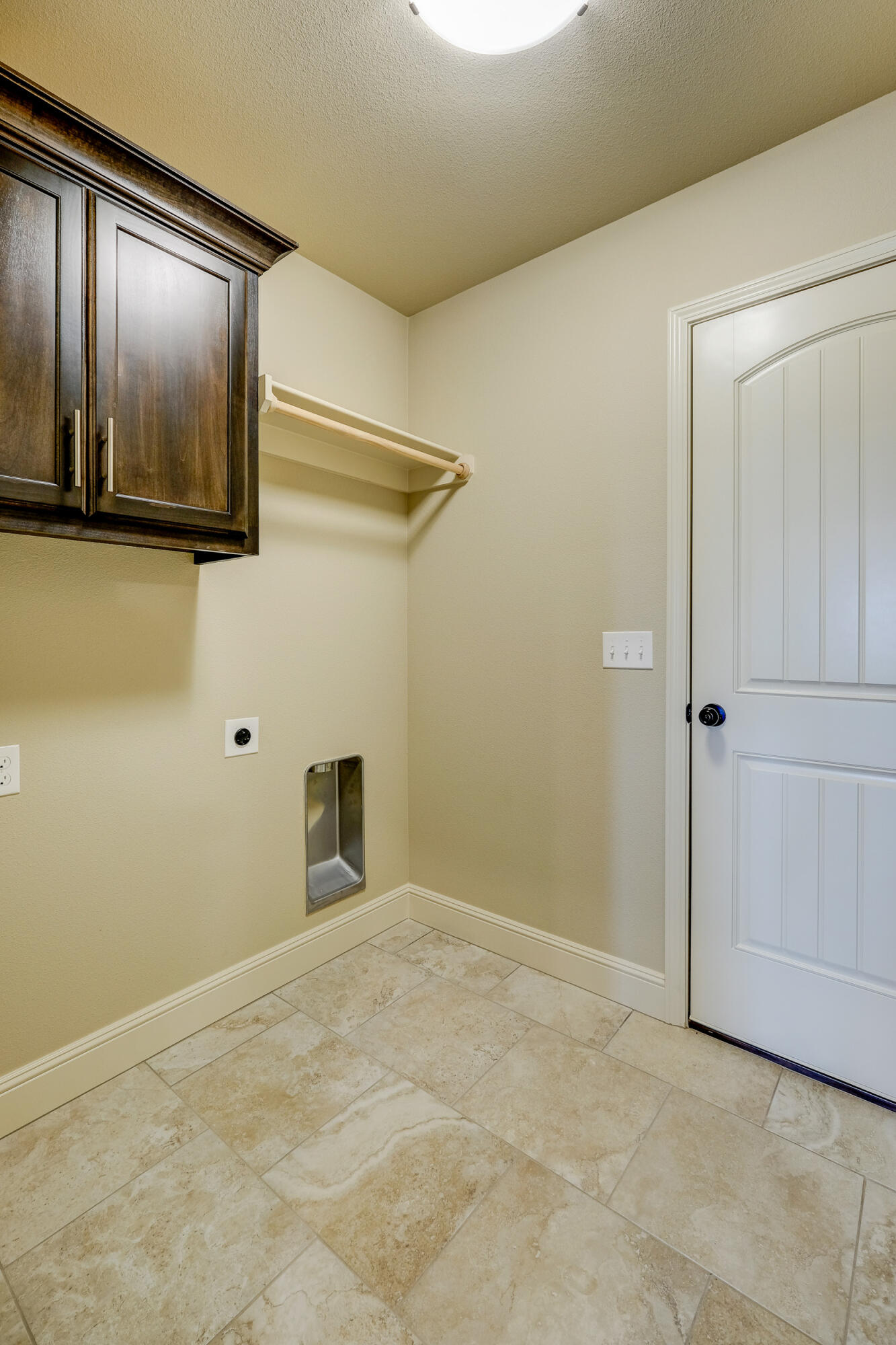 1206 West Pebblebrooke Drive Property Photo 8