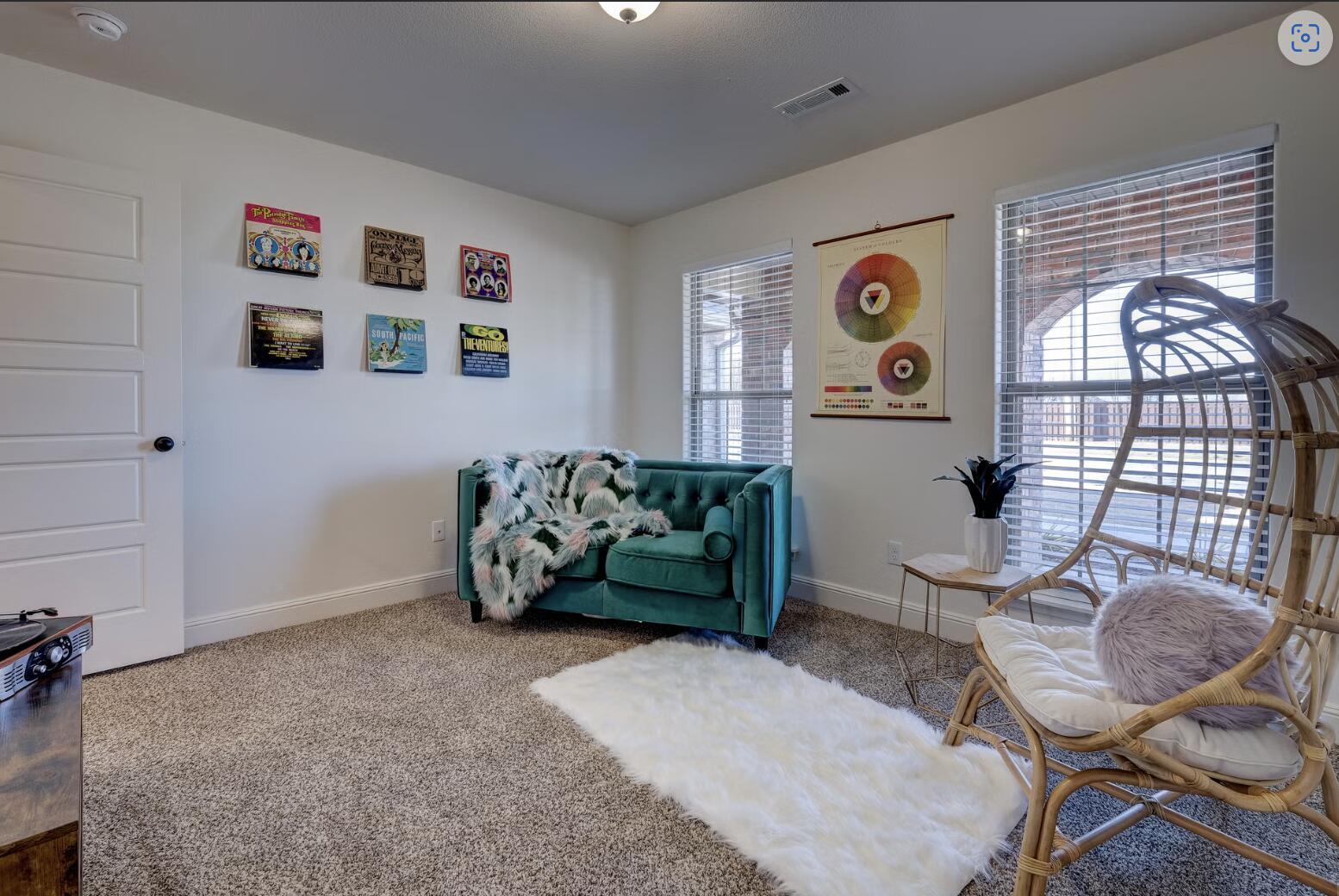 1206 West Pebblebrooke Drive Property Photo 15