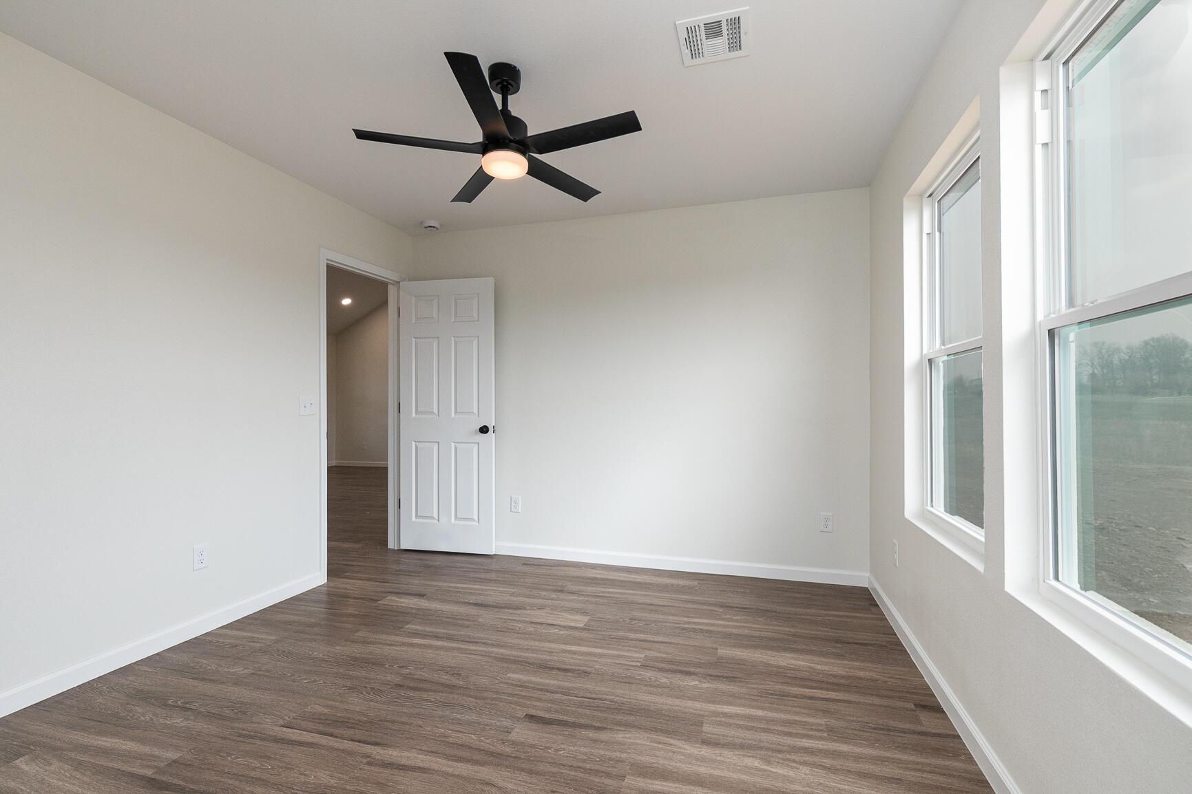 23111 Lawrence 2130 Property Photo 18