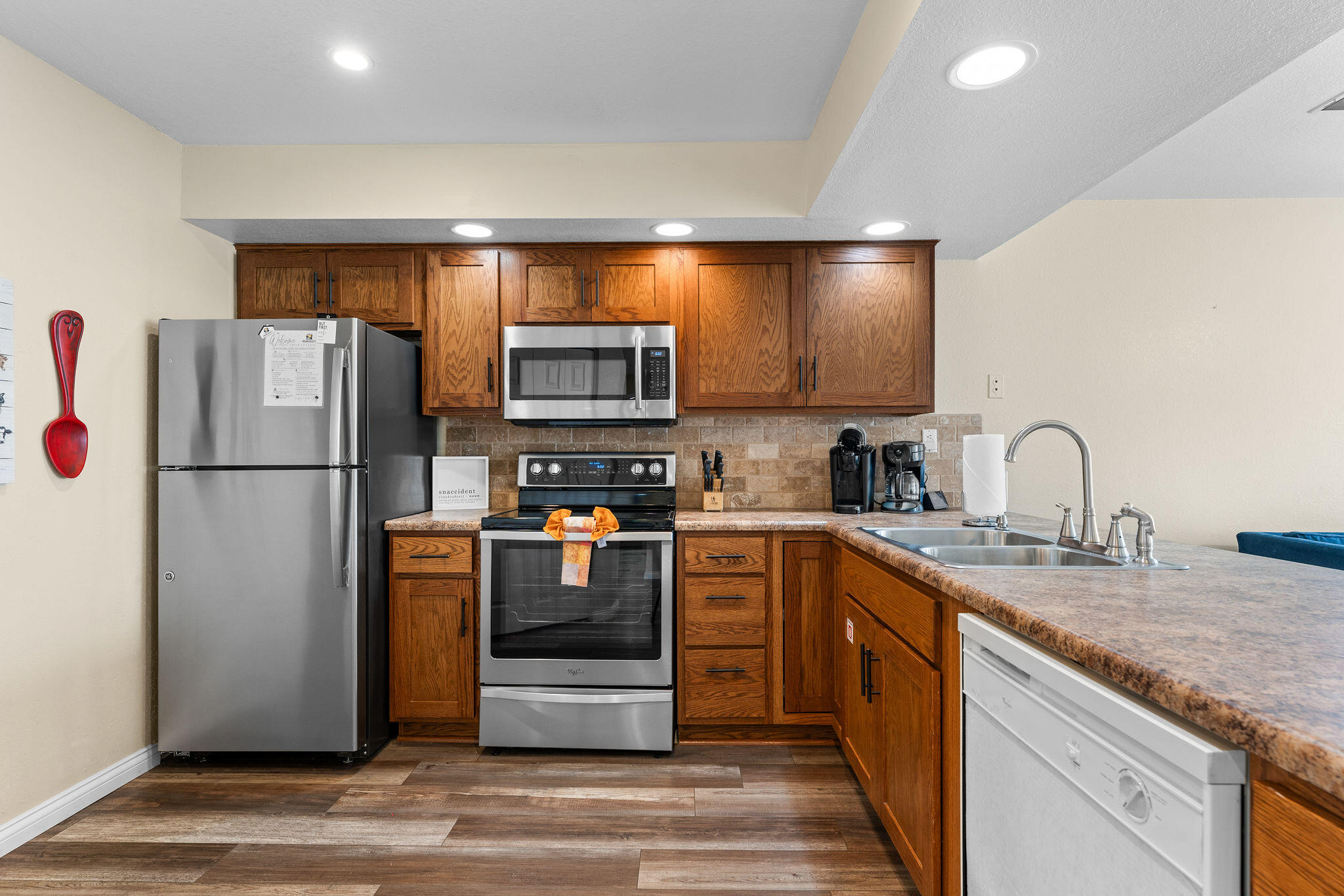 220 Meadow Ridge Lane Property Photo 7