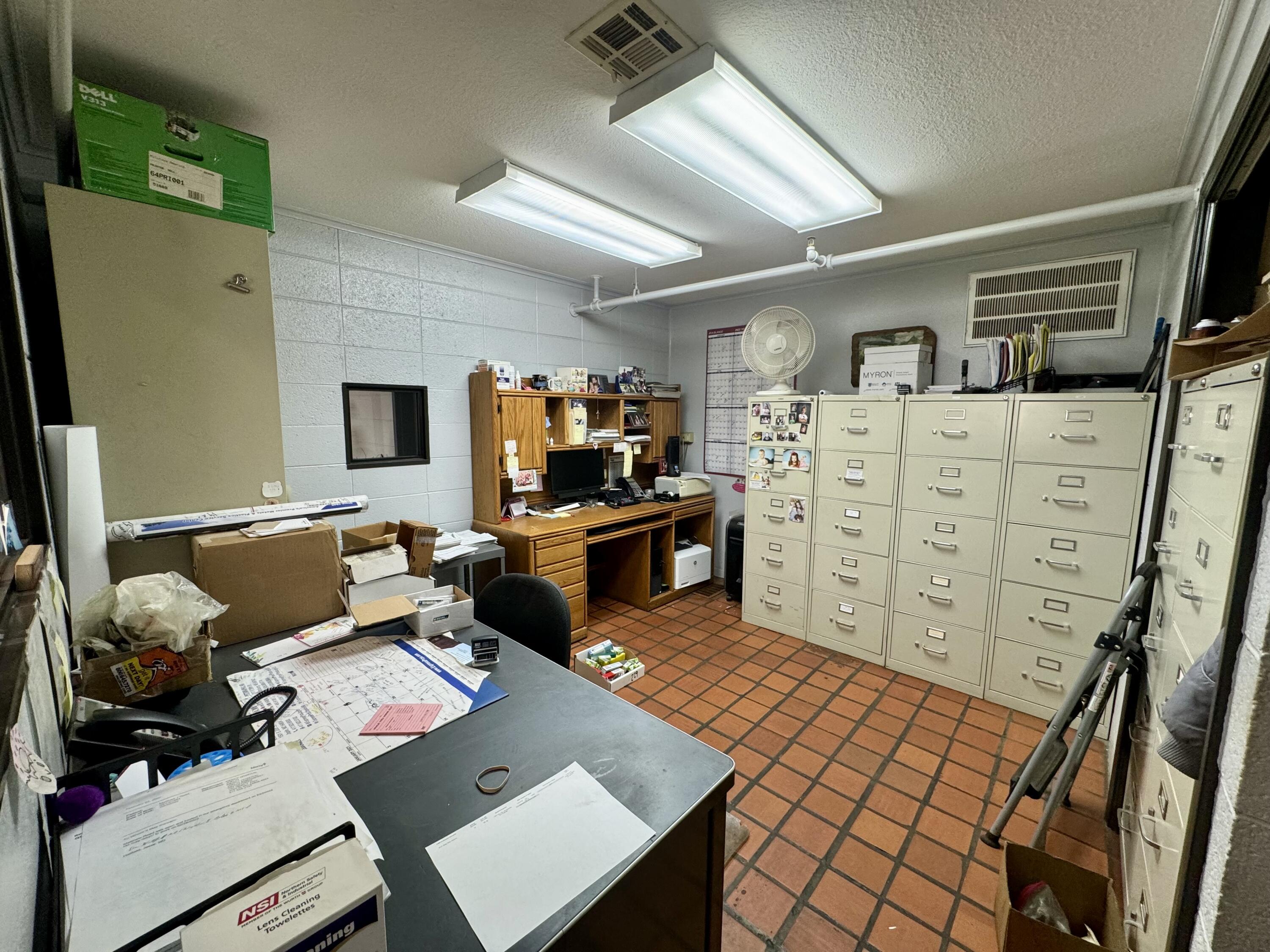 914 Grand Avenue Property Photo 12