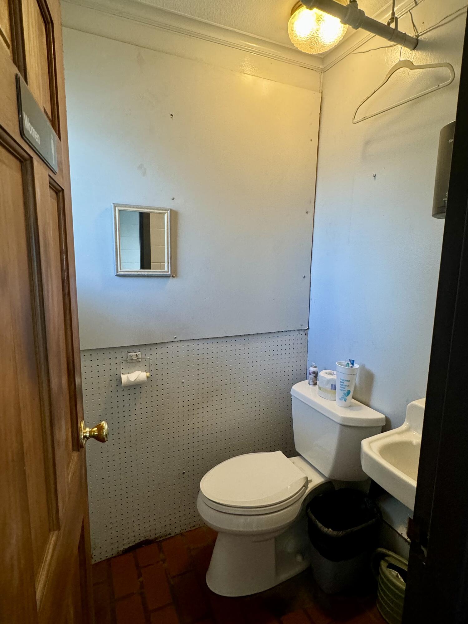 914 Grand Avenue Property Photo 15