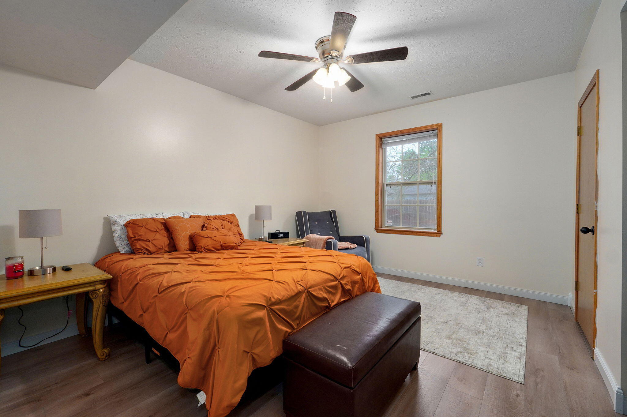 1135 West Broad Street Property Photo 29