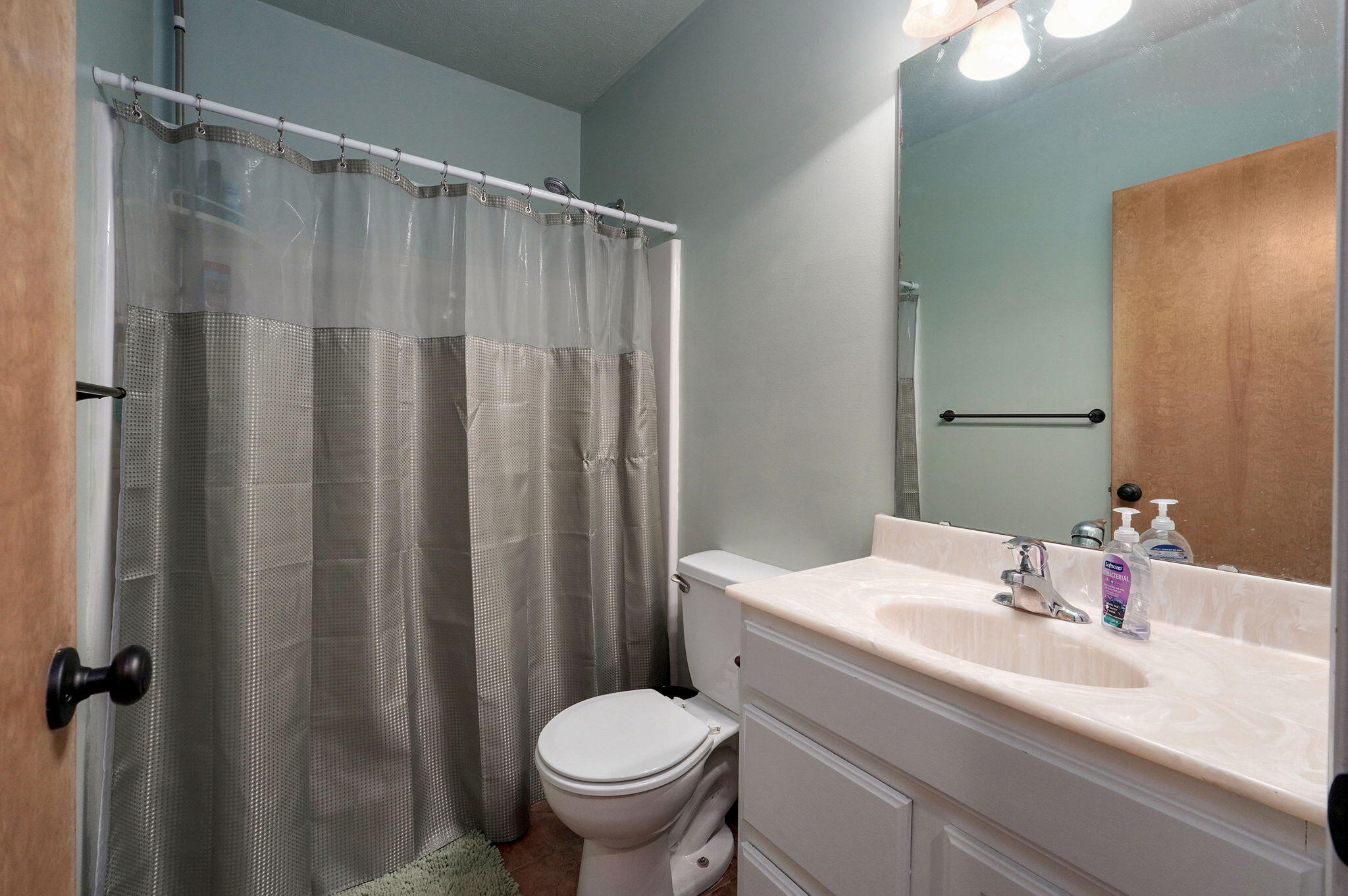 1135 West Broad Street Property Photo 30
