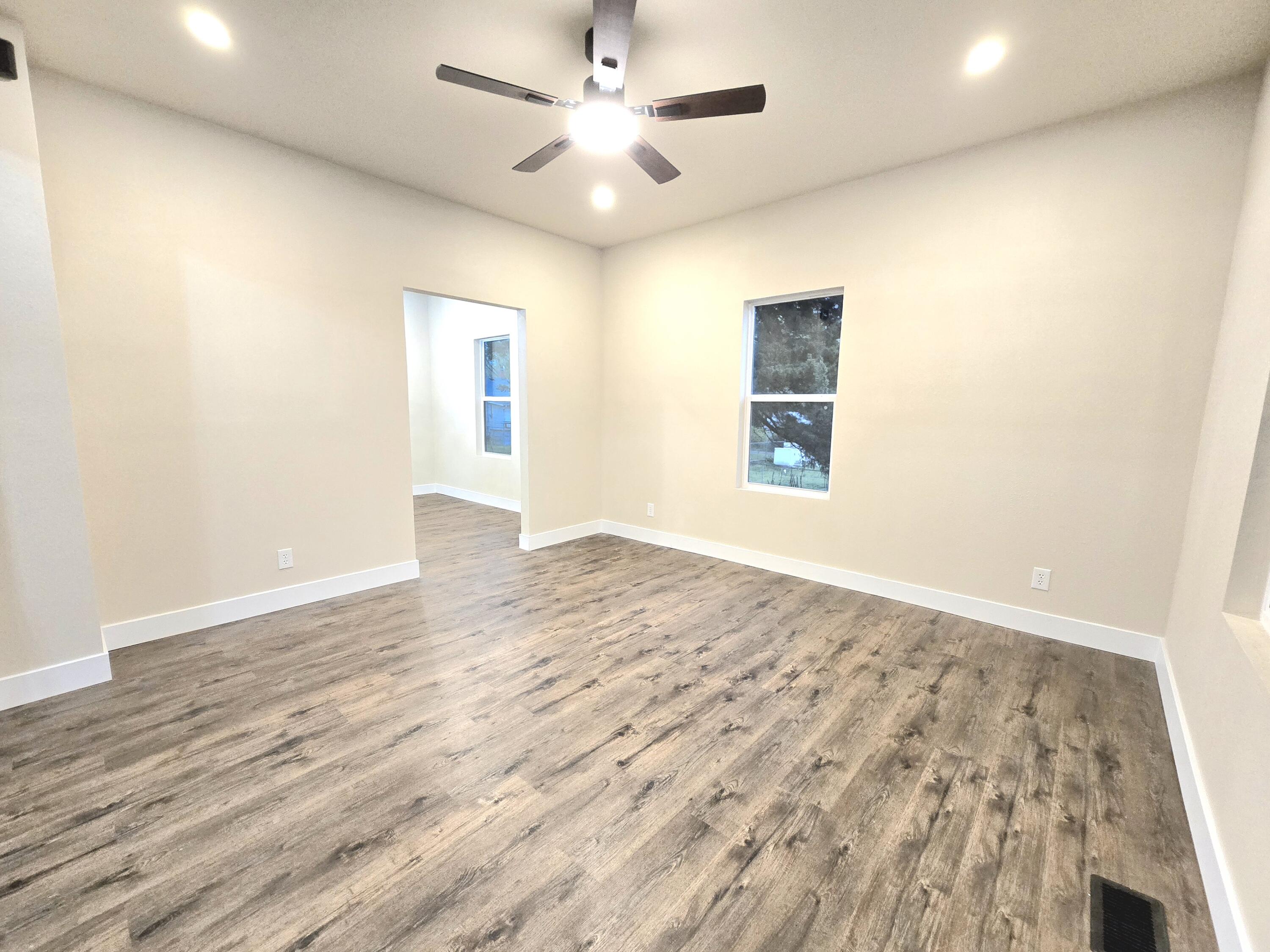 1511 West Lee Street Property Photo 3