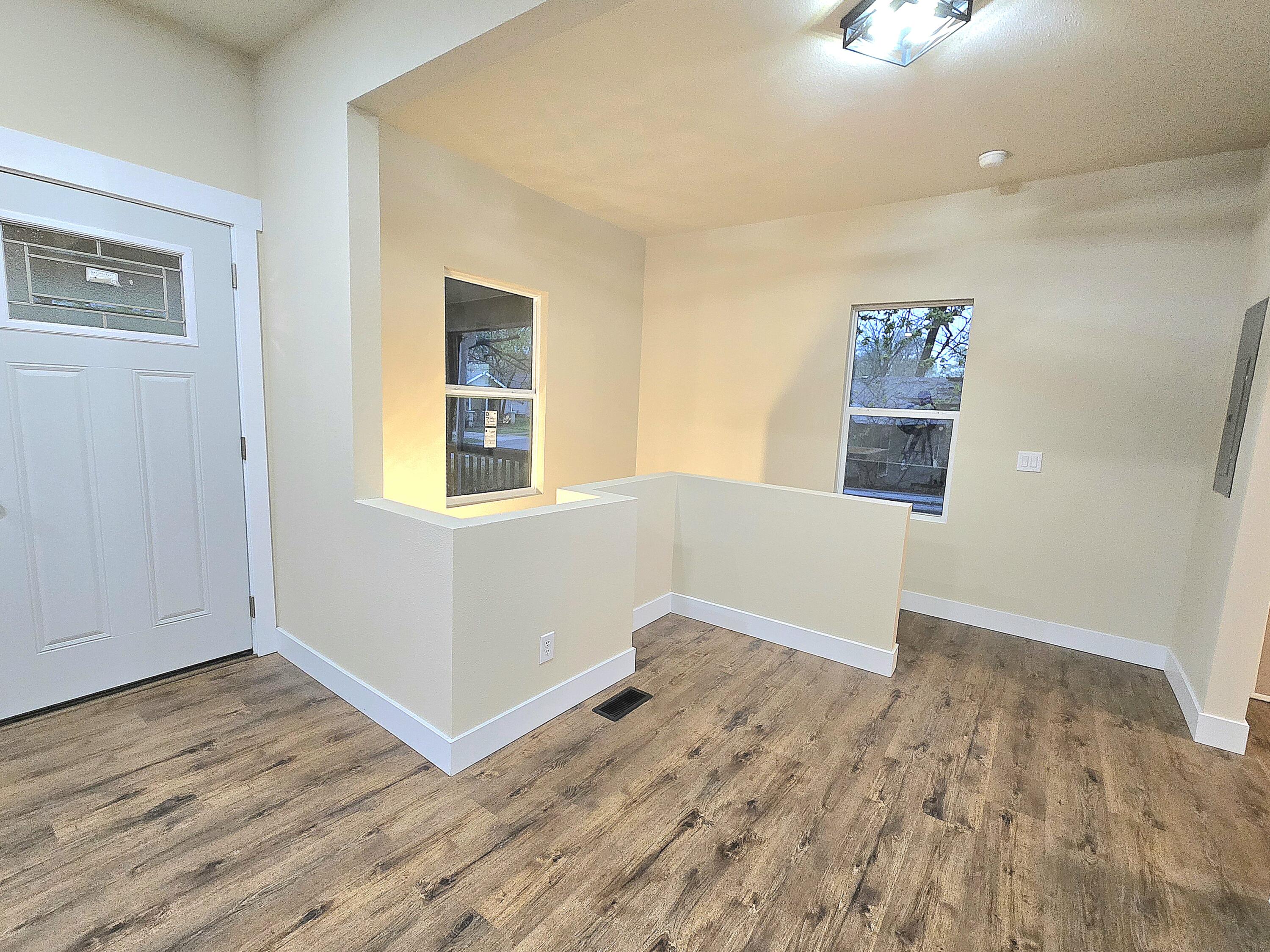 1511 West Lee Street Property Photo 5