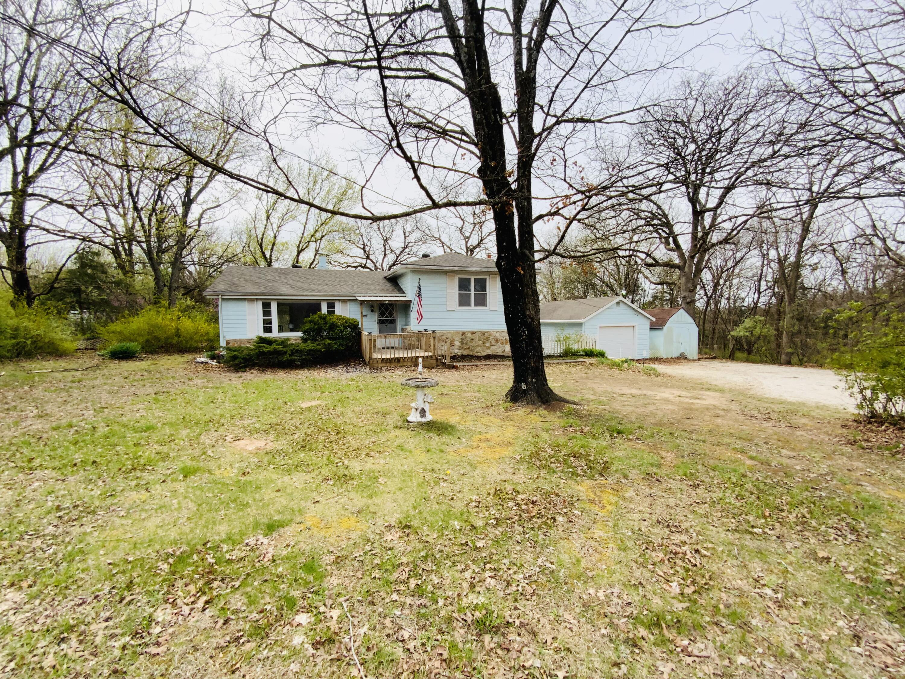 1172 East 318th Road Property Photo 2