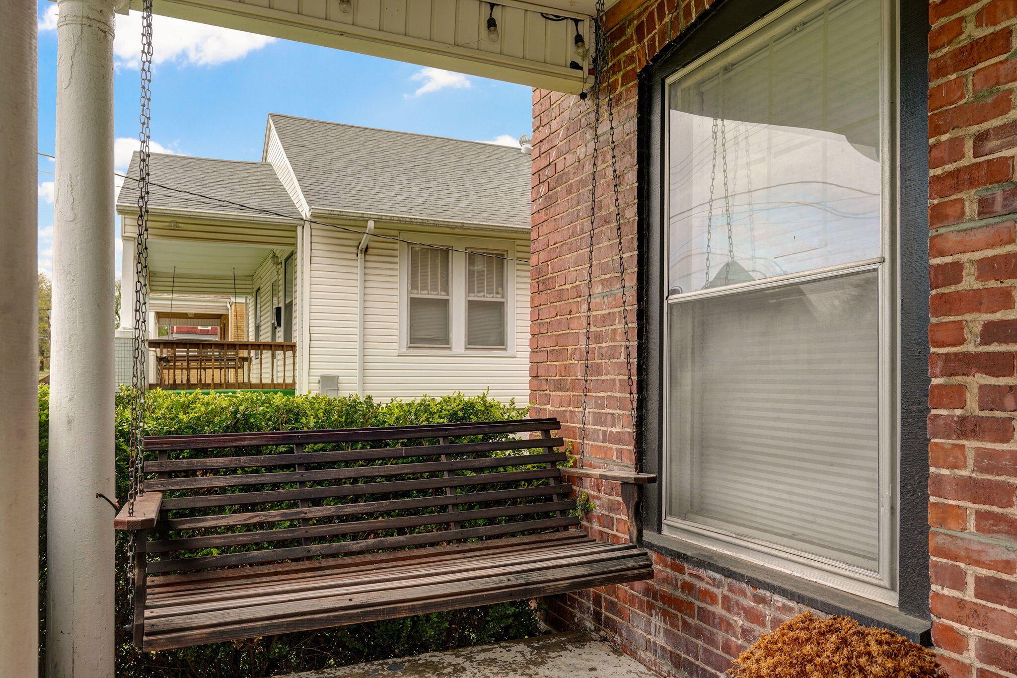 1220 North Broadway Avenue Property Photo 4