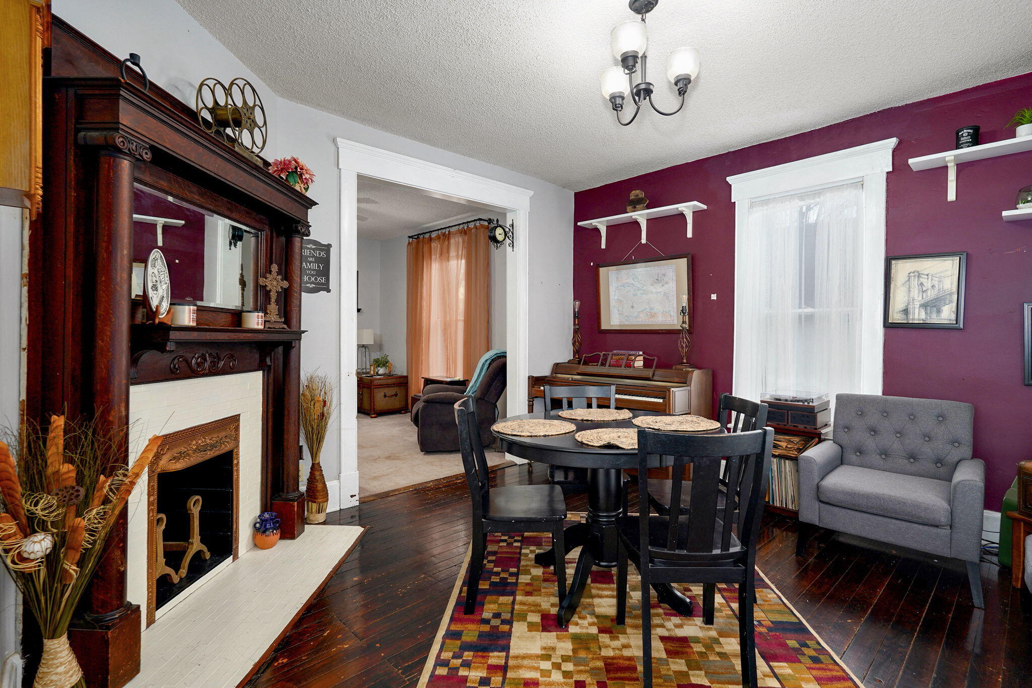 1220 North Broadway Avenue Property Photo 8