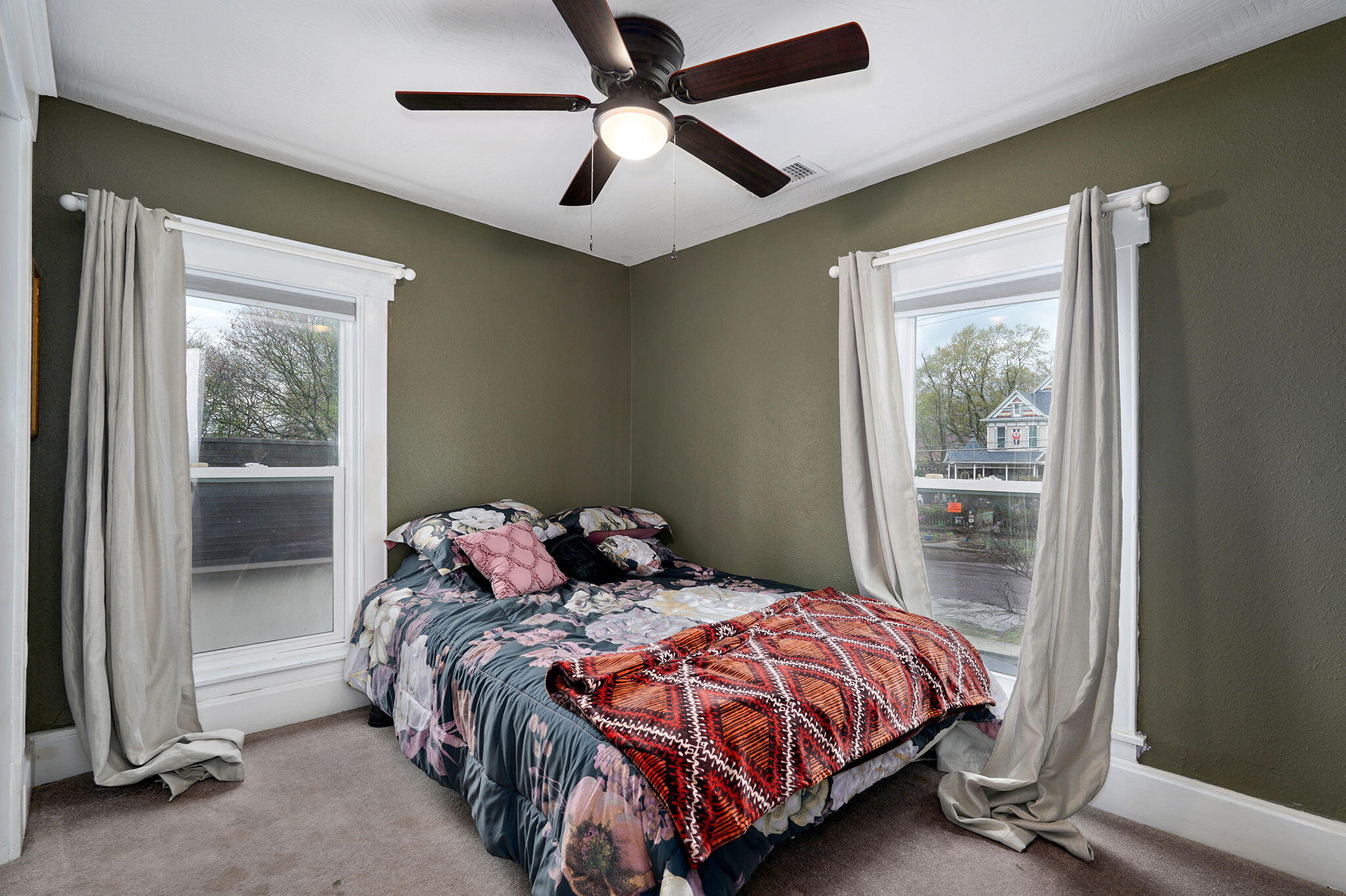 1220 North Broadway Avenue Property Photo 23