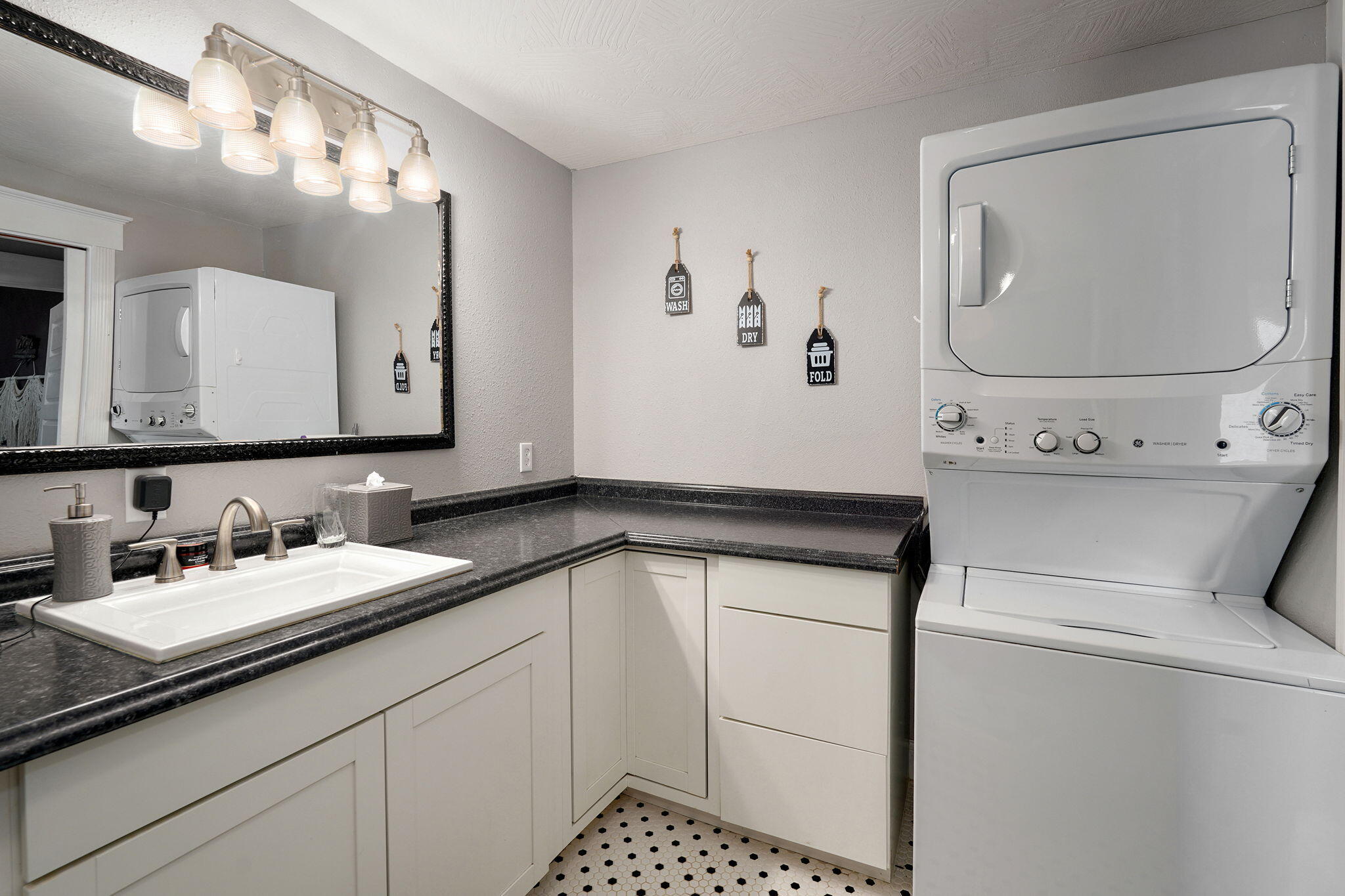 1220 North Broadway Avenue Property Photo 26