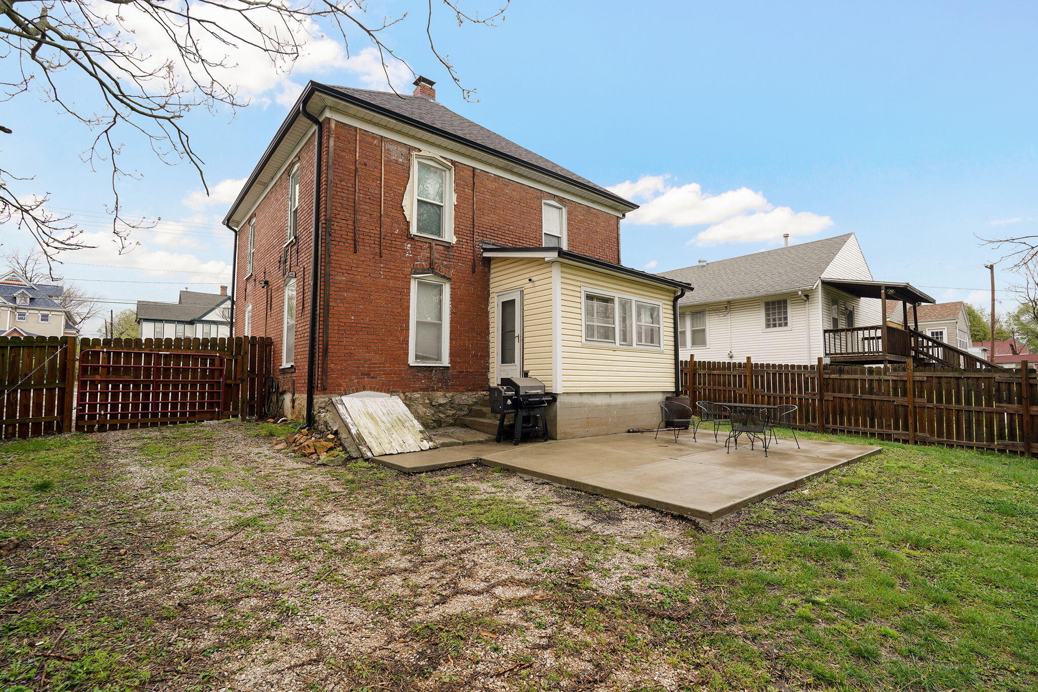 1220 North Broadway Avenue Property Photo 28