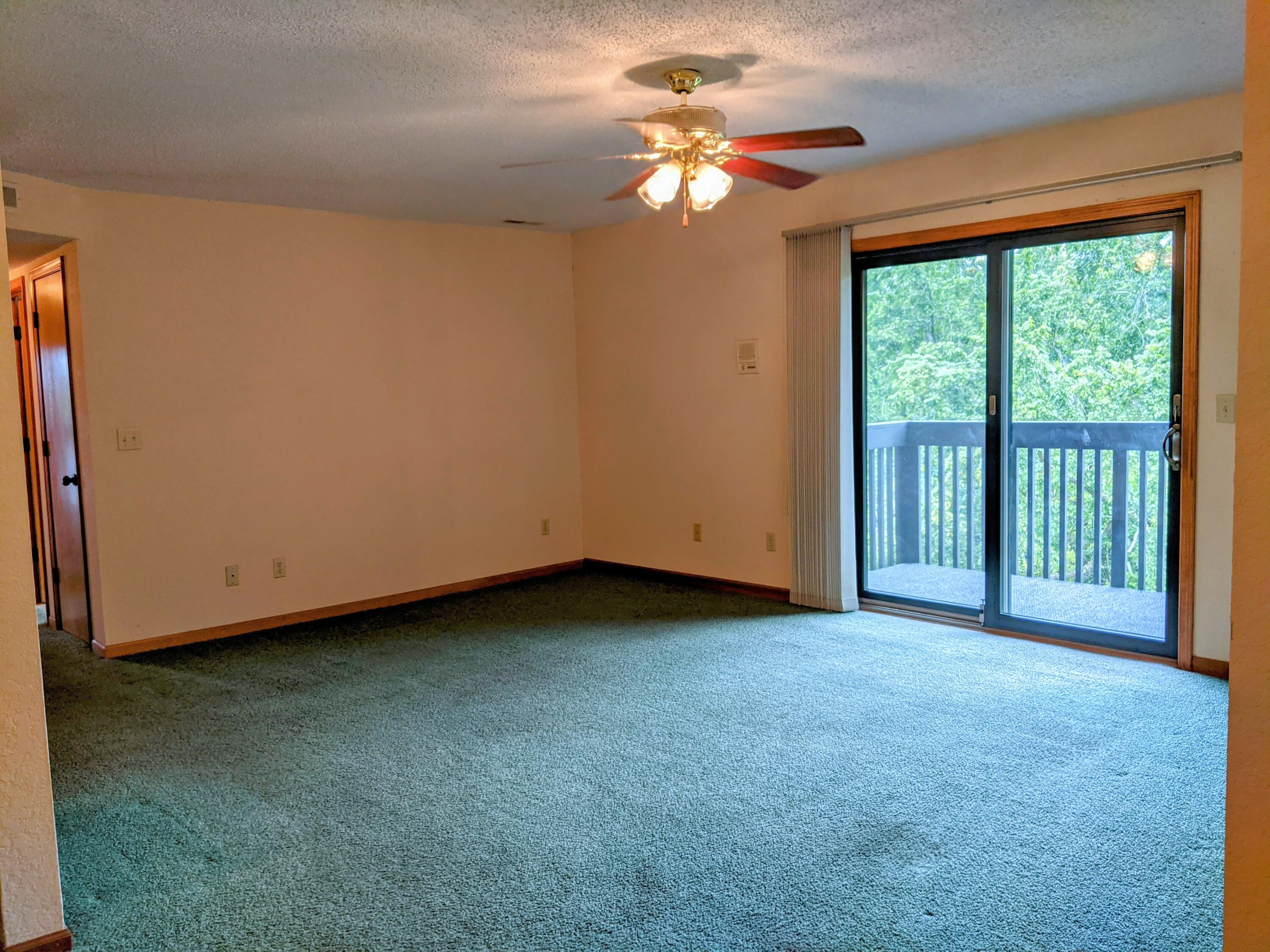 150 Sunken Forest Dr. 1-102 Property Photo 8