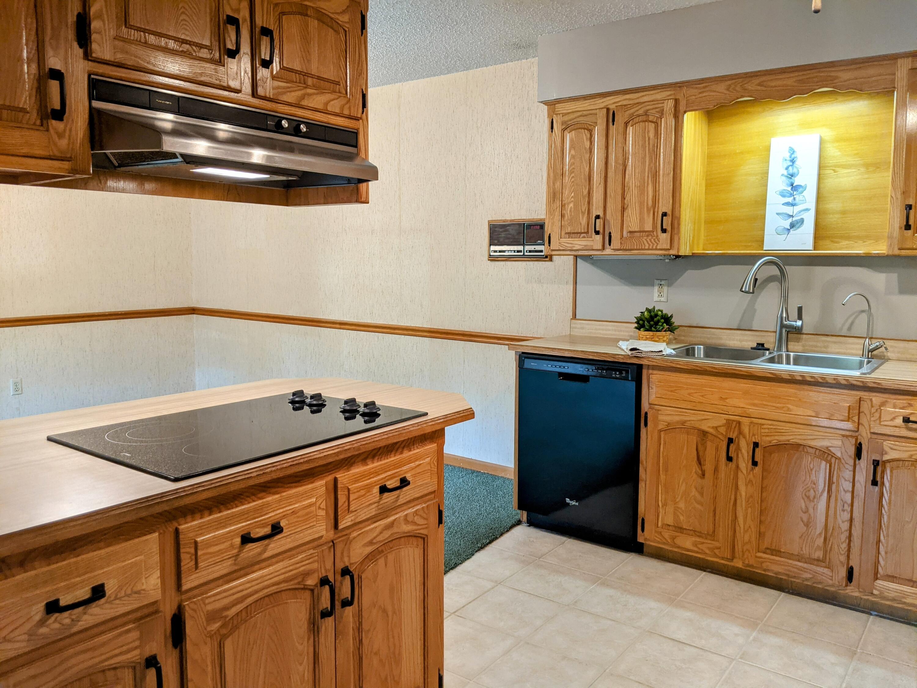 150 Sunken Forest Dr. 1-102 Property Photo 15