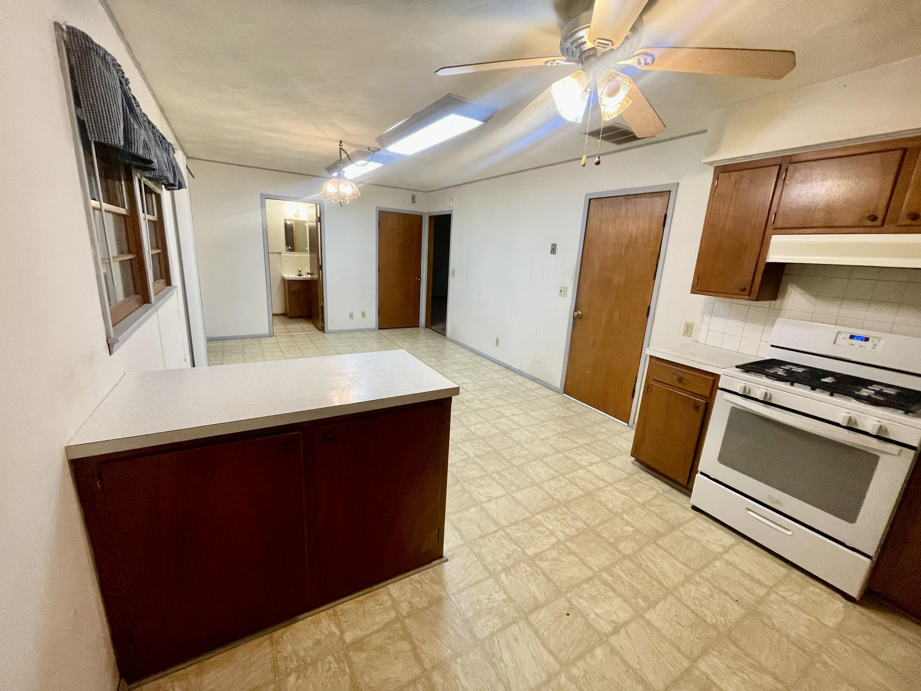 3444 North Rogers Avenue Property Photo 5