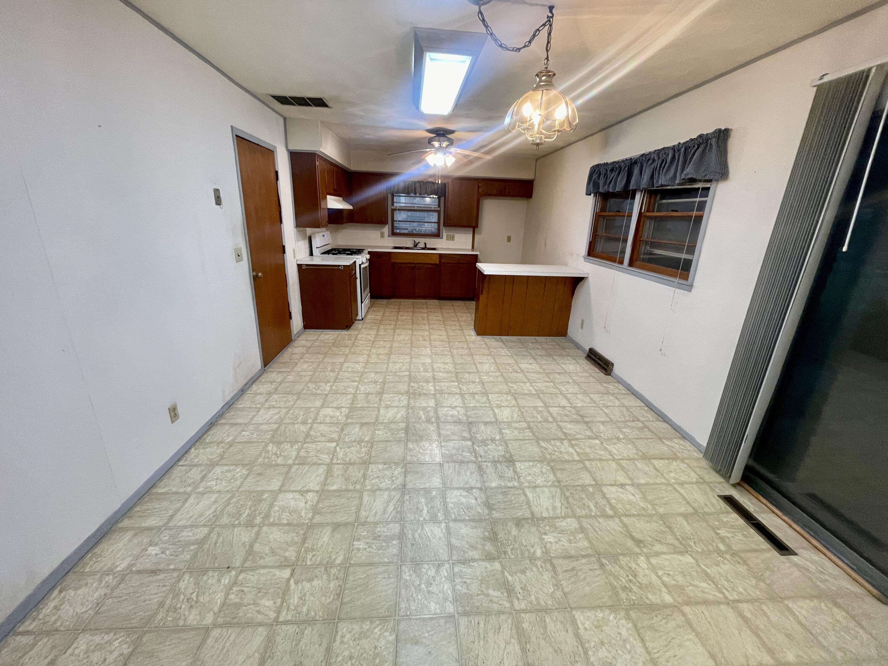 3444 North Rogers Avenue Property Photo 6