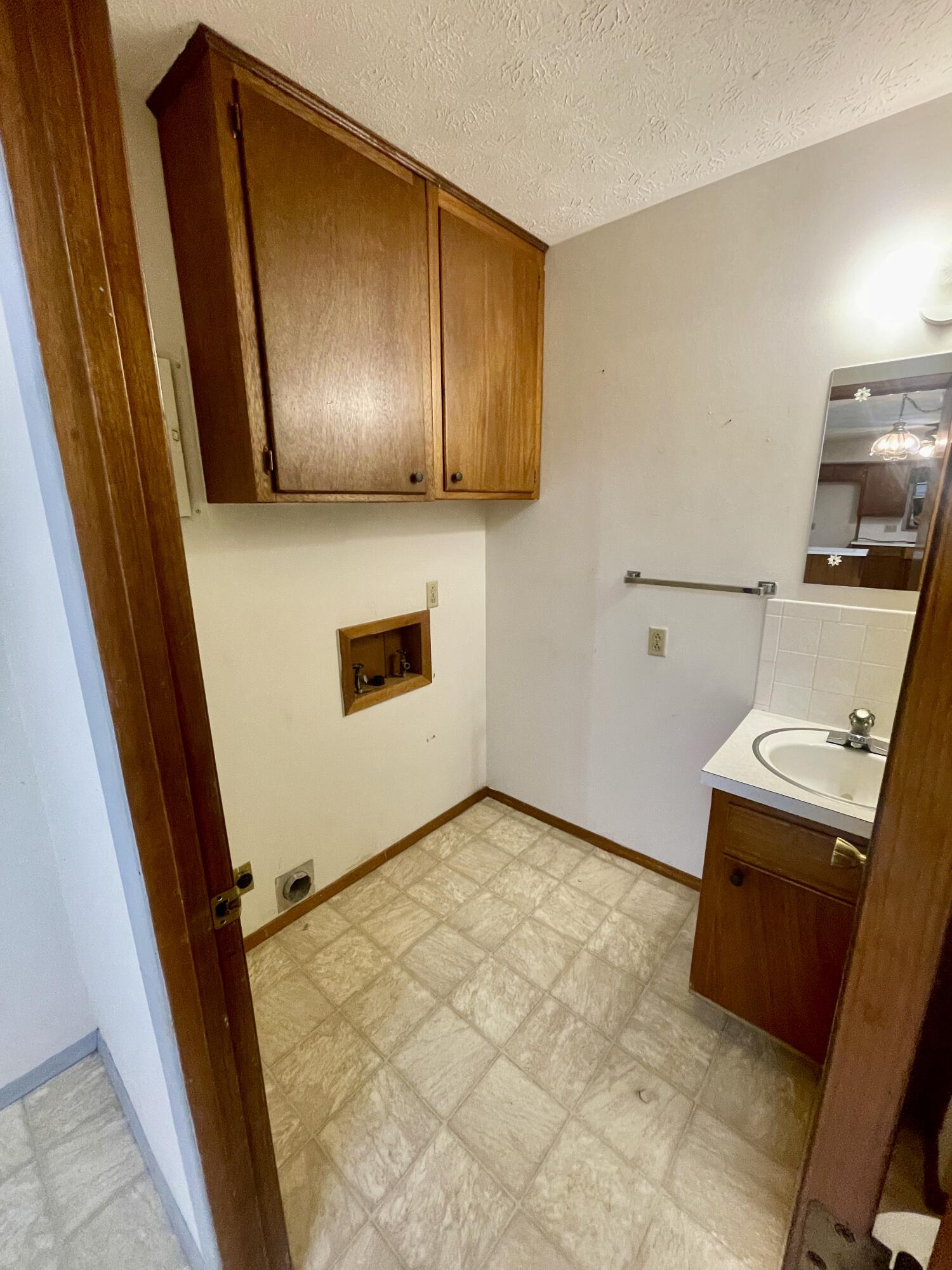 3444 North Rogers Avenue Property Photo 14
