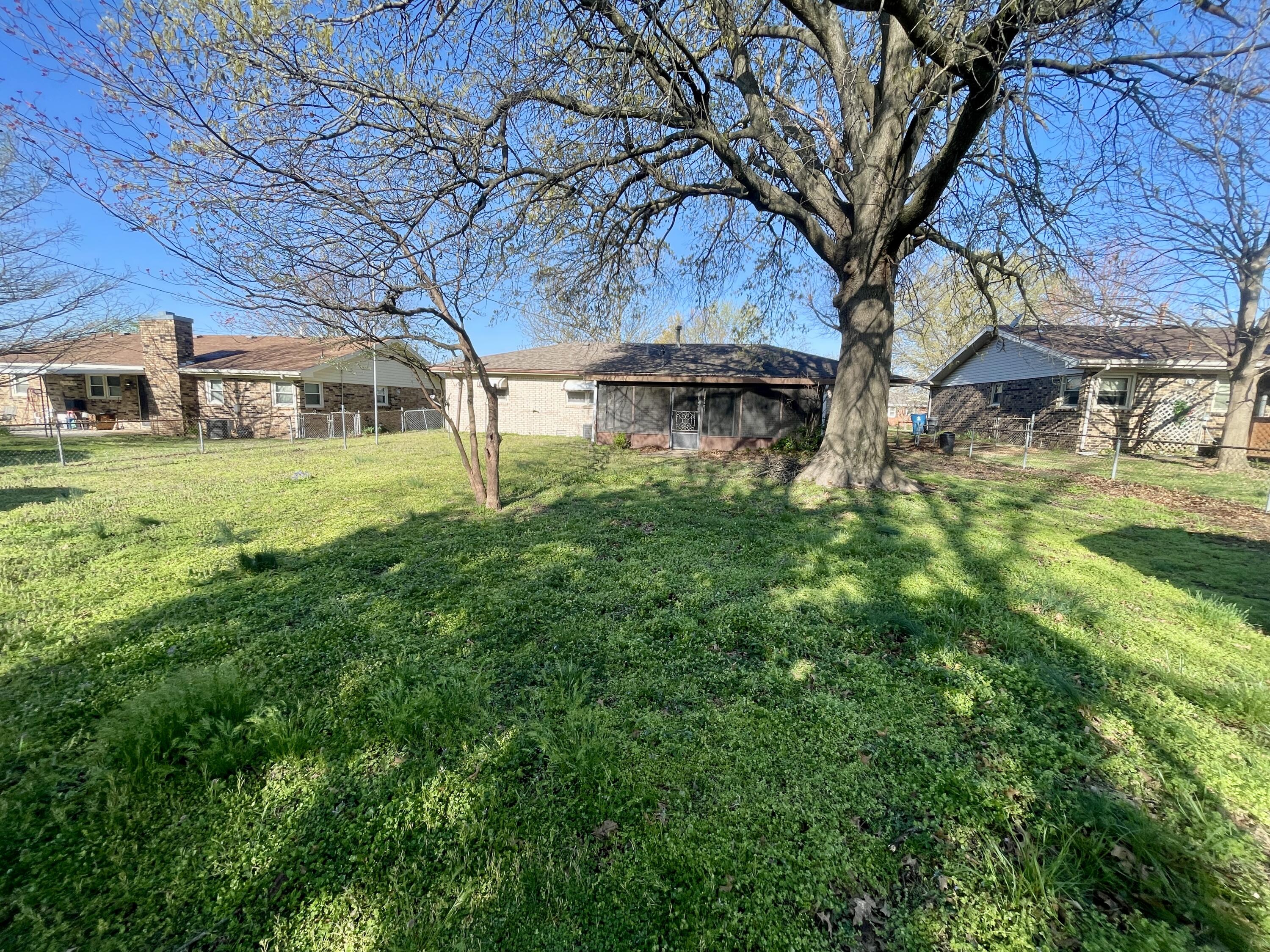 3444 North Rogers Avenue Property Photo 17