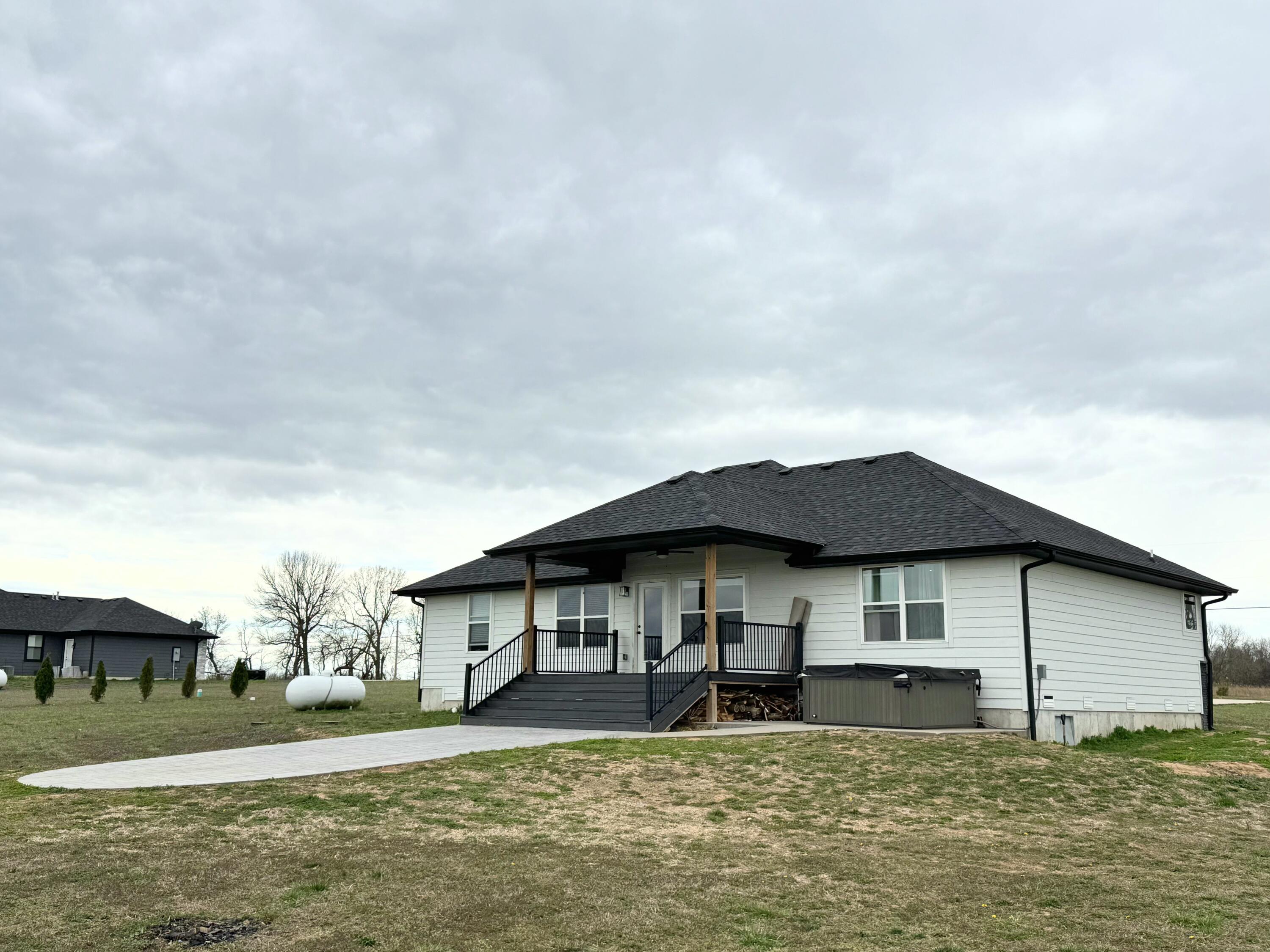 1354 Napper Road Property Photo 7