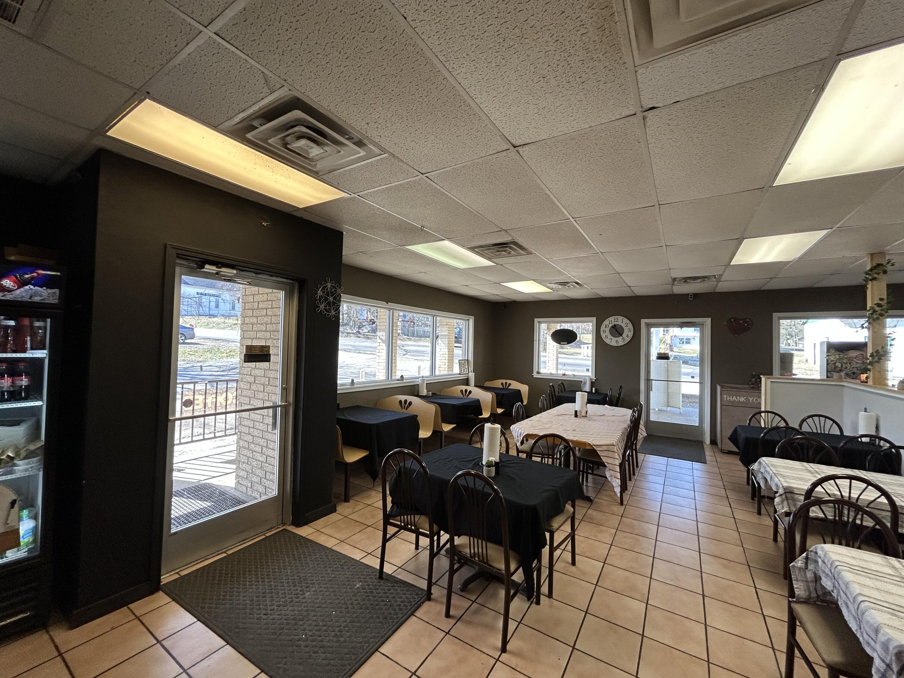 304 South Market Street Property Photo 5
