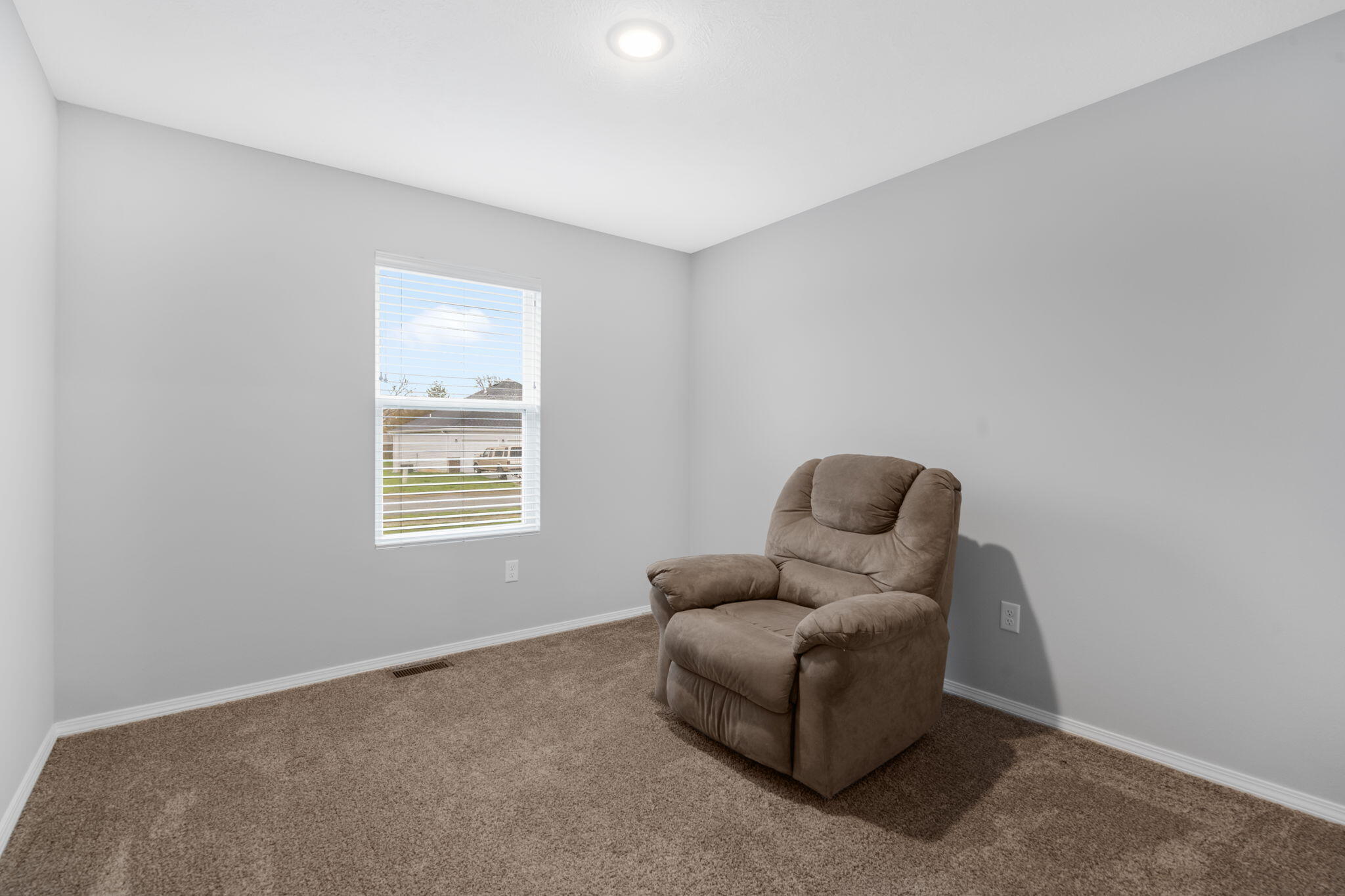 941 South Genevieve Avenue Property Photo 20