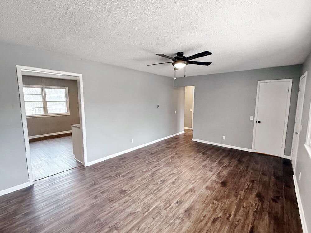 405 South College Street Property Photo 5