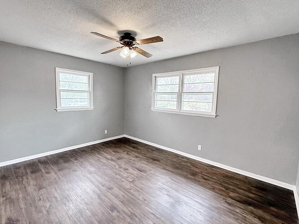 405 South College Street Property Photo 12
