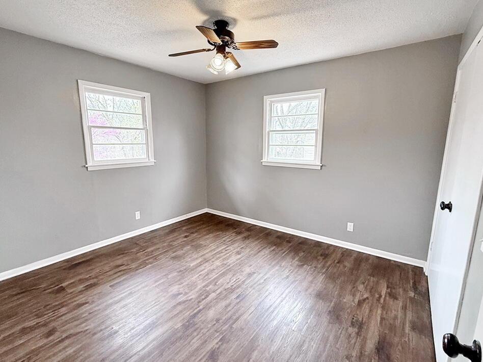 405 South College Street Property Photo 13