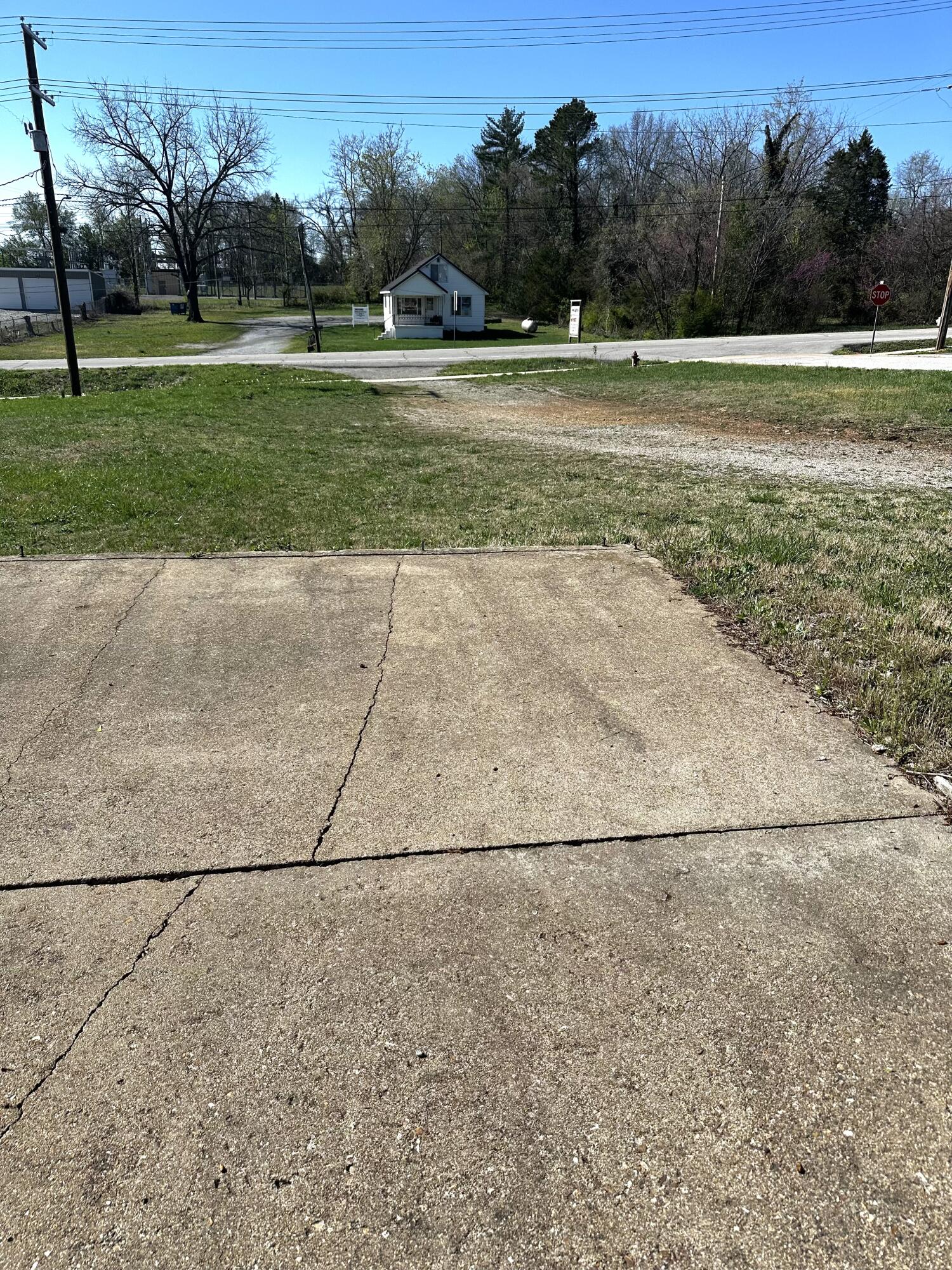 000 Bryan Street Property Photo 3