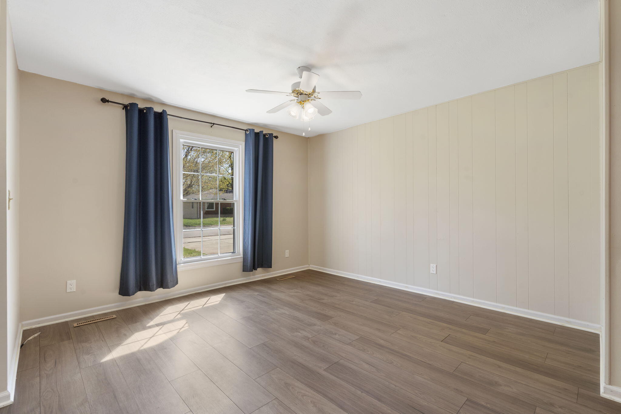 3449 South Newton Avenue Property Photo 10