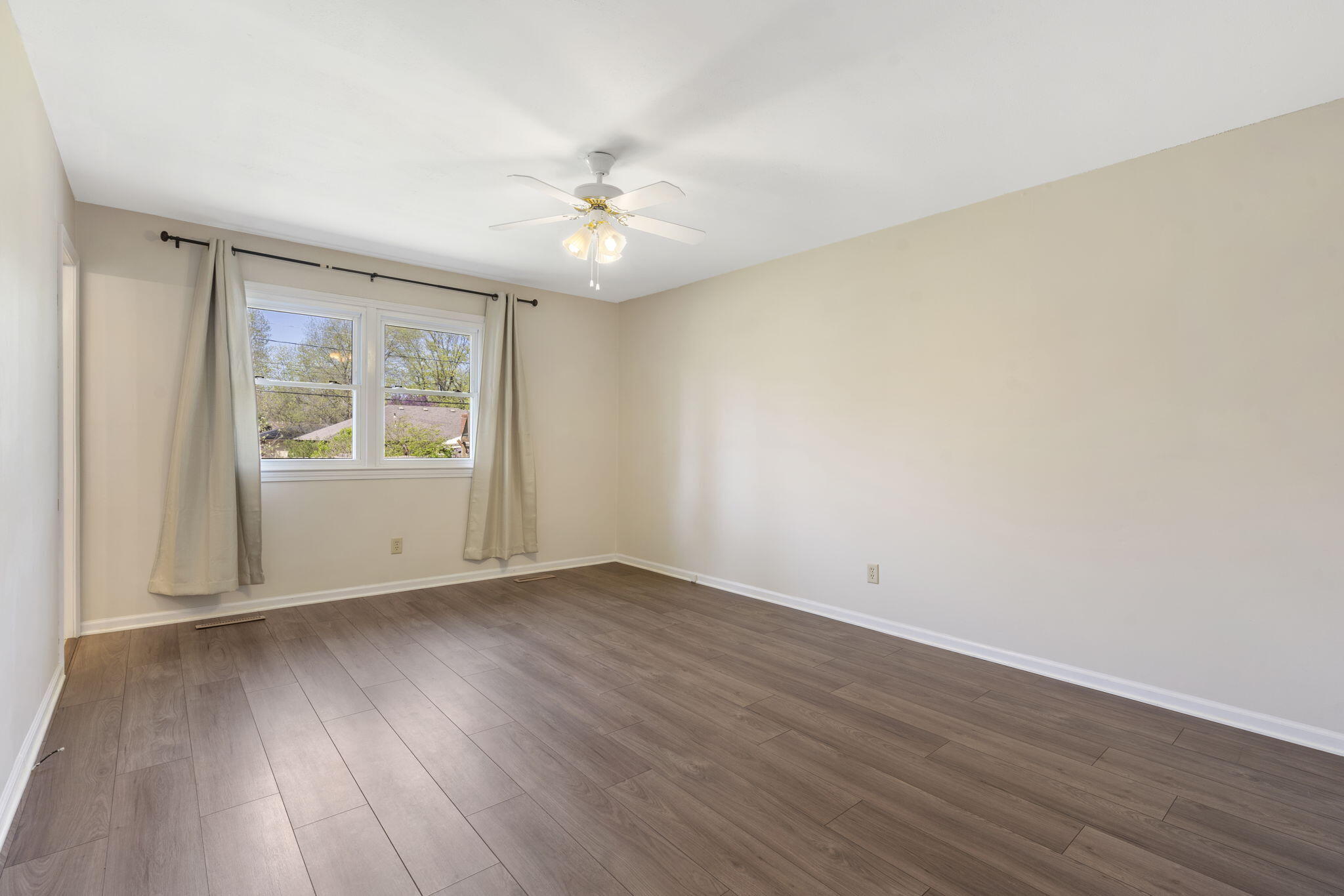 3449 South Newton Avenue Property Photo 18