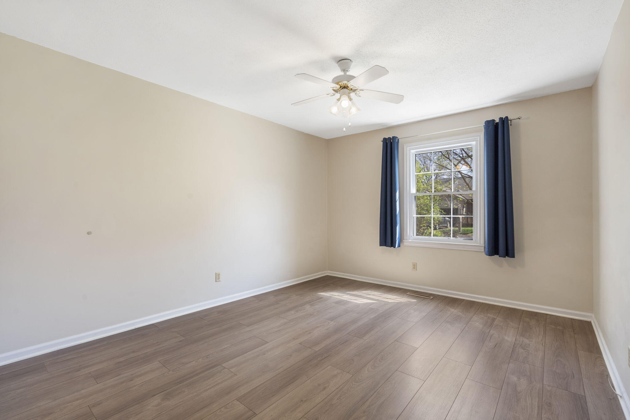 3449 South Newton Avenue Property Photo 28