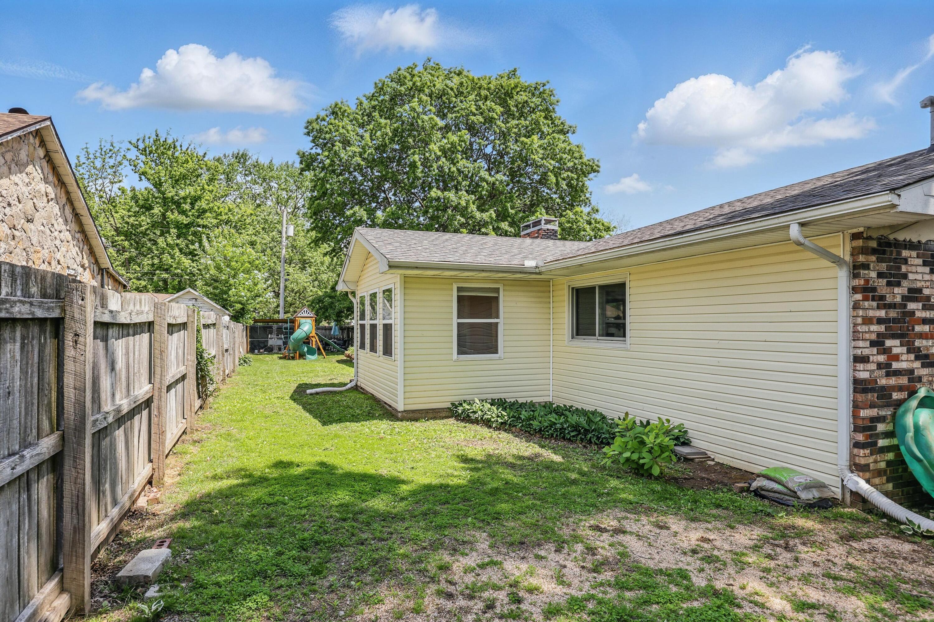 310 West Wishart Drive Property Photo 8