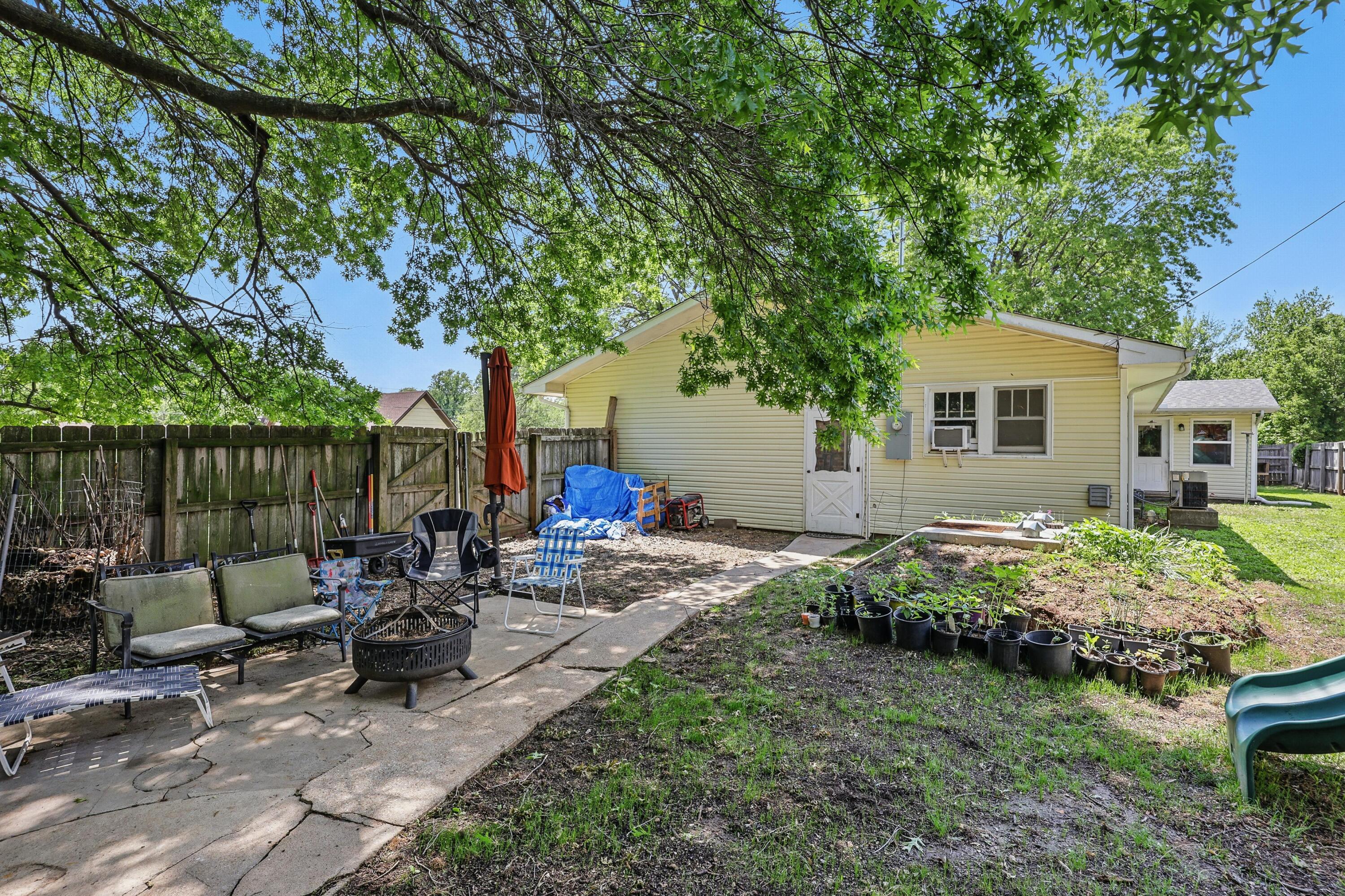 310 West Wishart Drive Property Photo 13