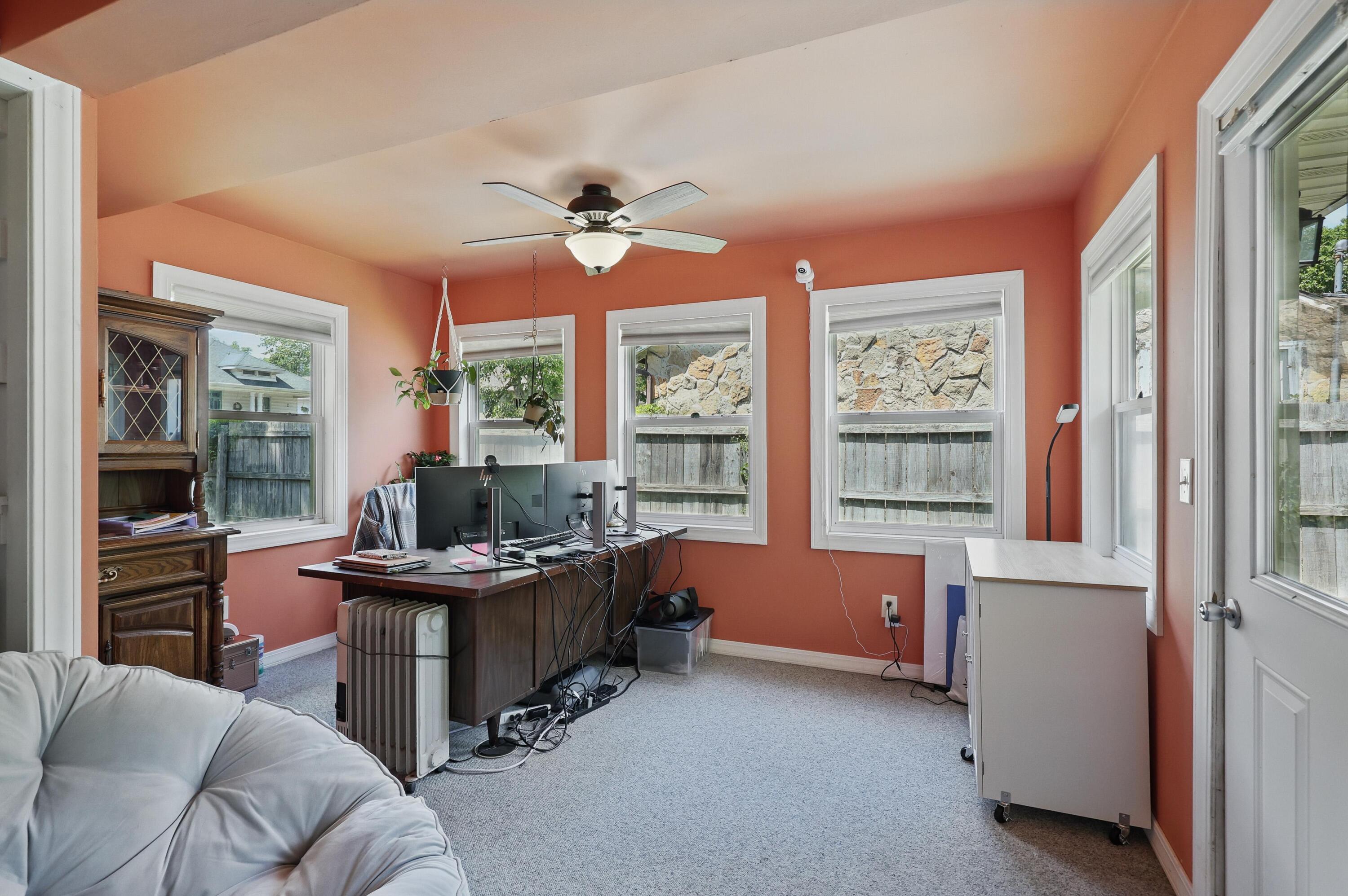 310 West Wishart Drive Property Photo 20
