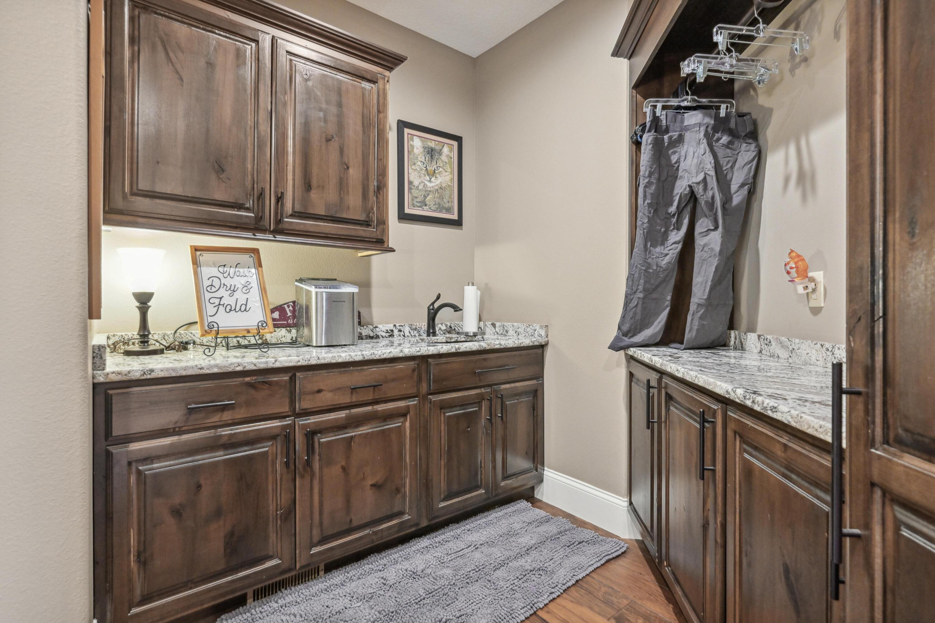 1624 Liam Street Property Photo 64