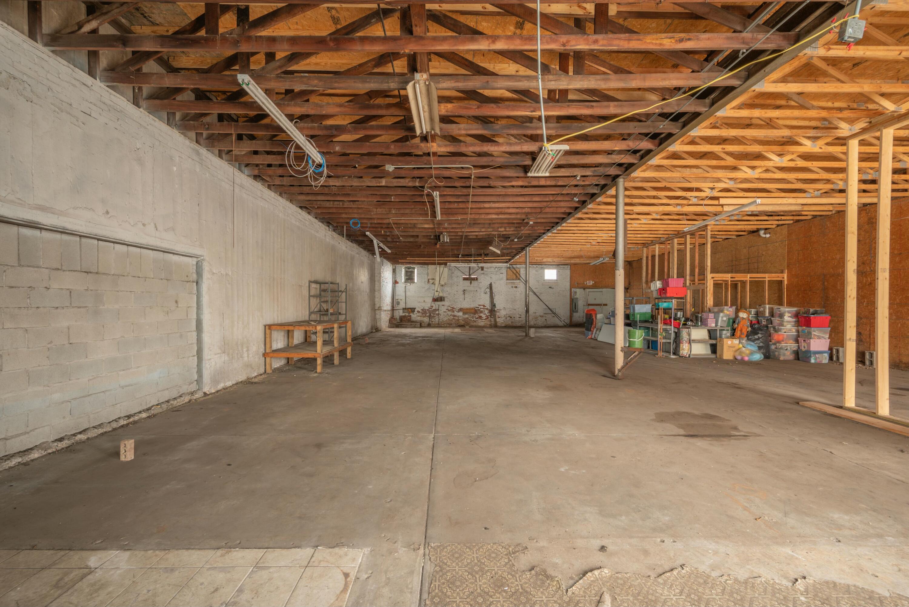115 West Mccord Street Property Photo 7